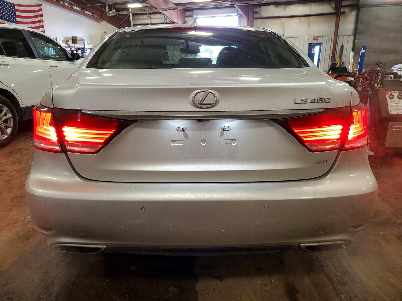 2015 Lexus Ls 460 Base Silver vin: JTHCL5EF5F5024366