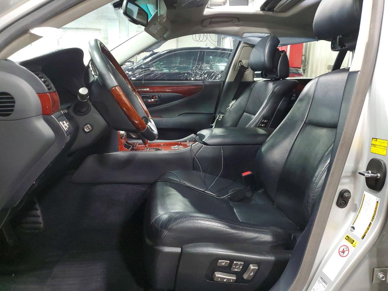 2010 Lexus Ls 460 Серебряный vin: JTHCL5EF6A5005527