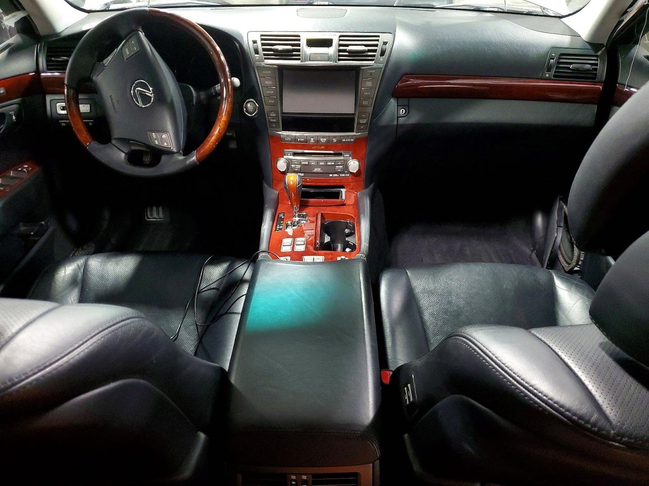 2010 Lexus Ls 460 Серебряный vin: JTHCL5EF6A5005527