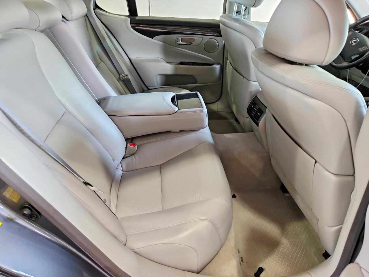 2012 Lexus Ls 460 Серый vin: JTHCL5EF6C5012691