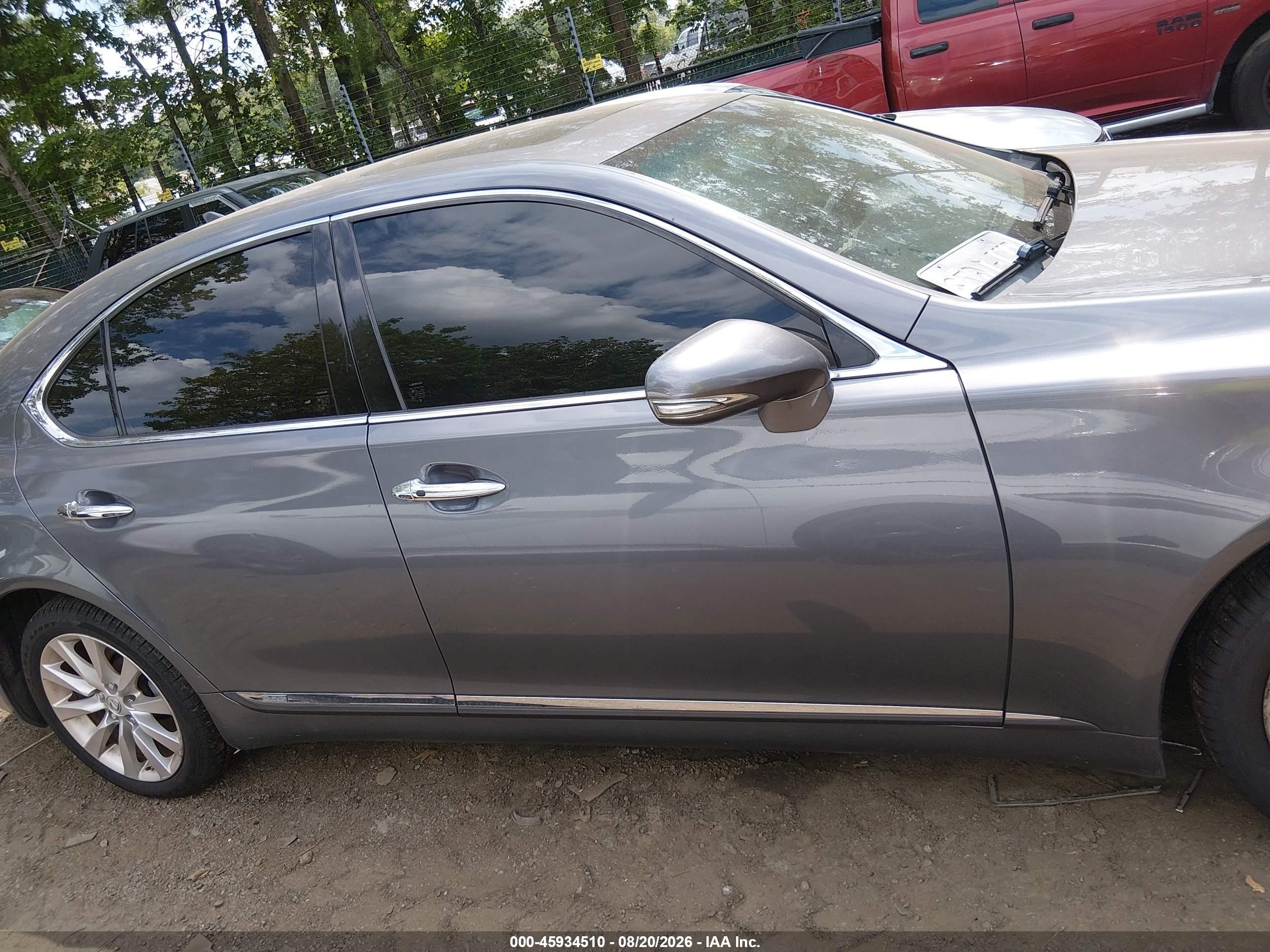 2012 Lexus Ls 460 Серый vin: JTHCL5EF6C5014554