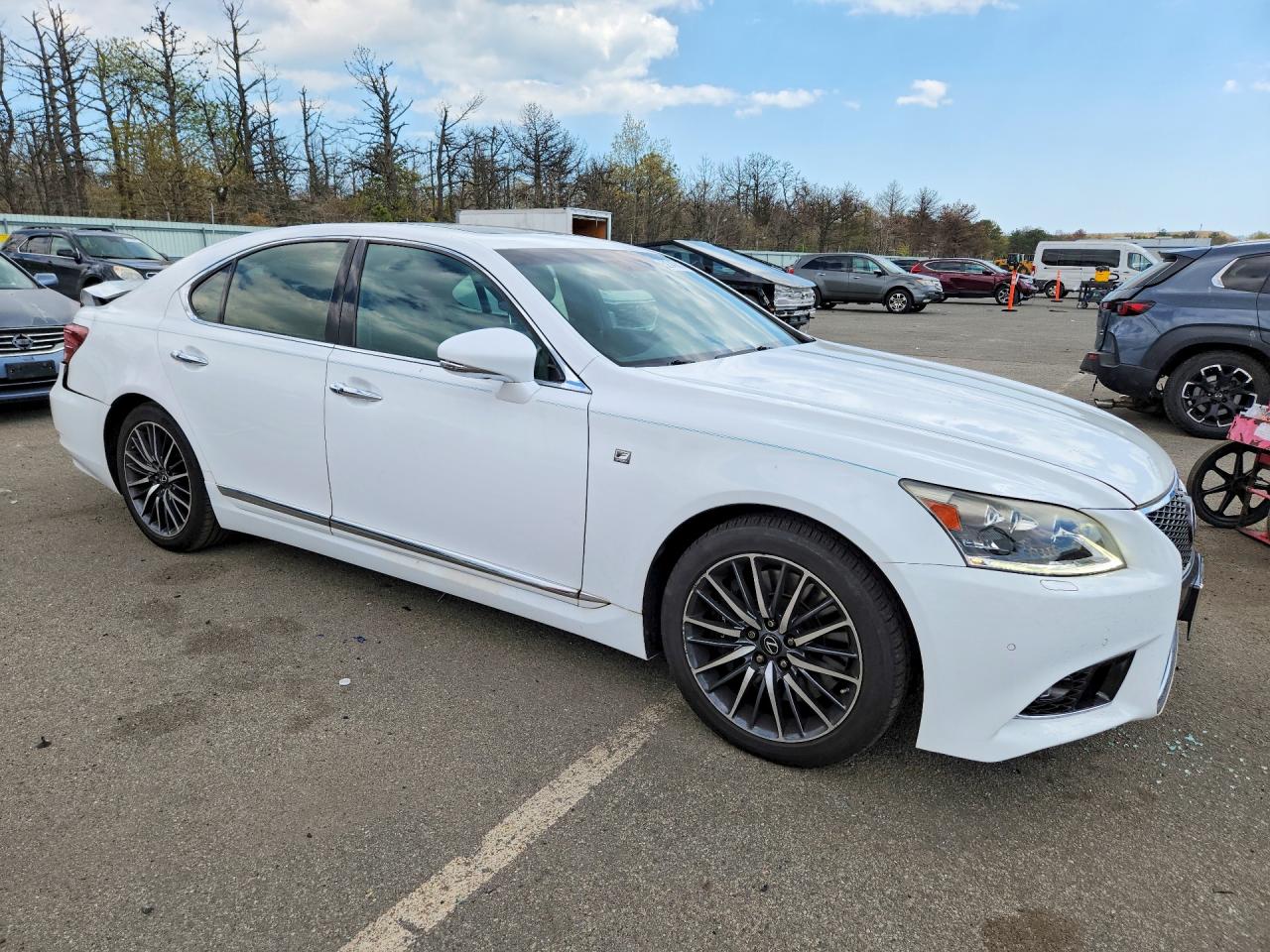 2014 Lexus Ls 460 White vin: JTHCL5EF6E5022821