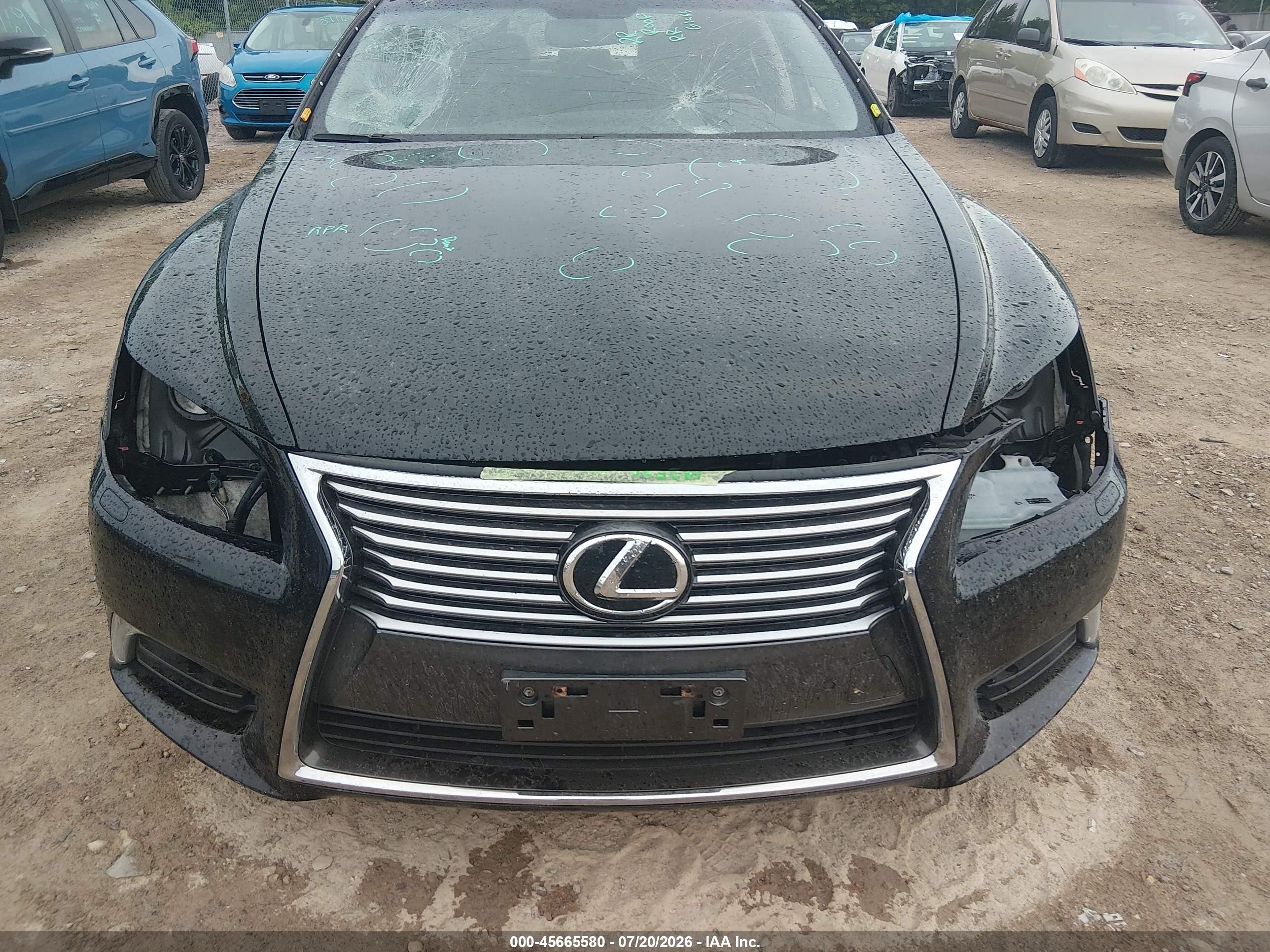 2015 Lexus Ls 460   Black vin: JTHCL5EF6F5024098