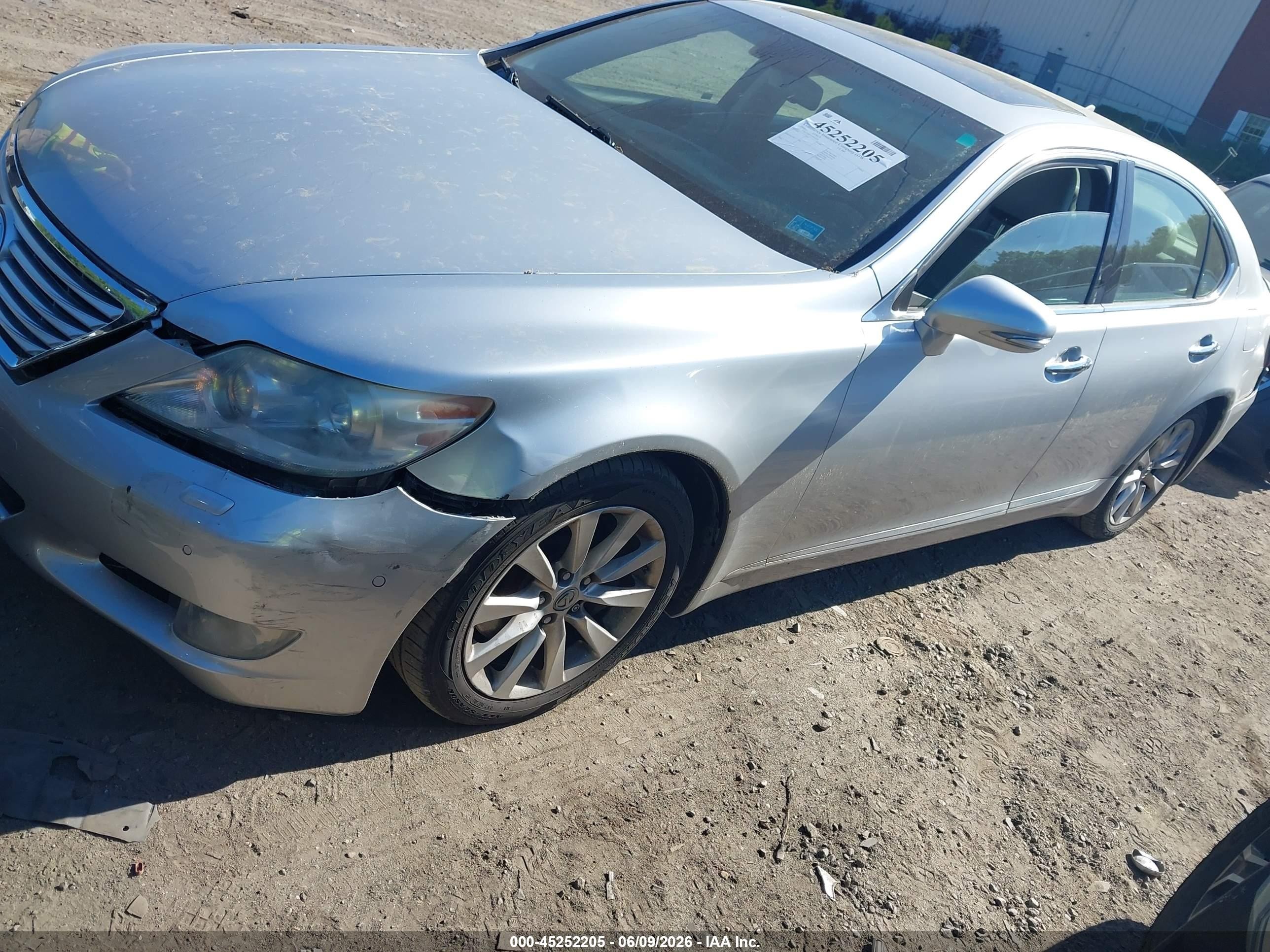 2012 Lexus Ls 460   Silver vin: JTHCL5EF7C5014255