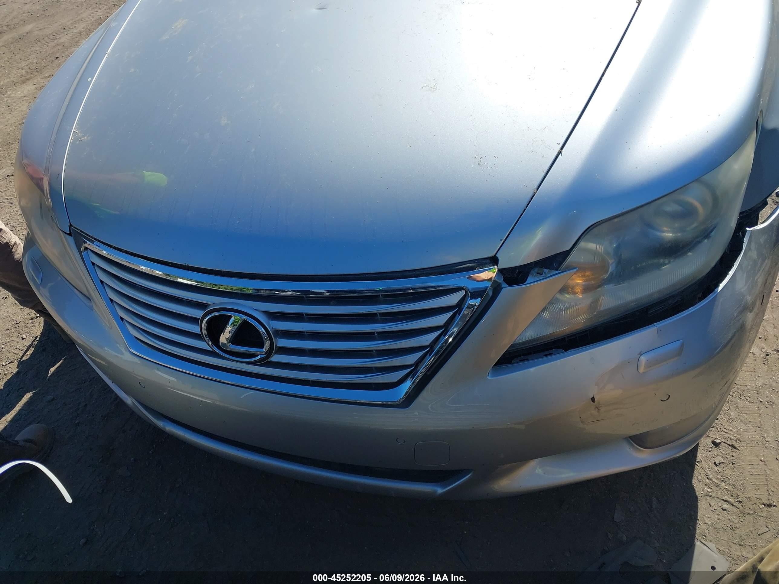 2012 Lexus Ls 460   Silver vin: JTHCL5EF7C5014255