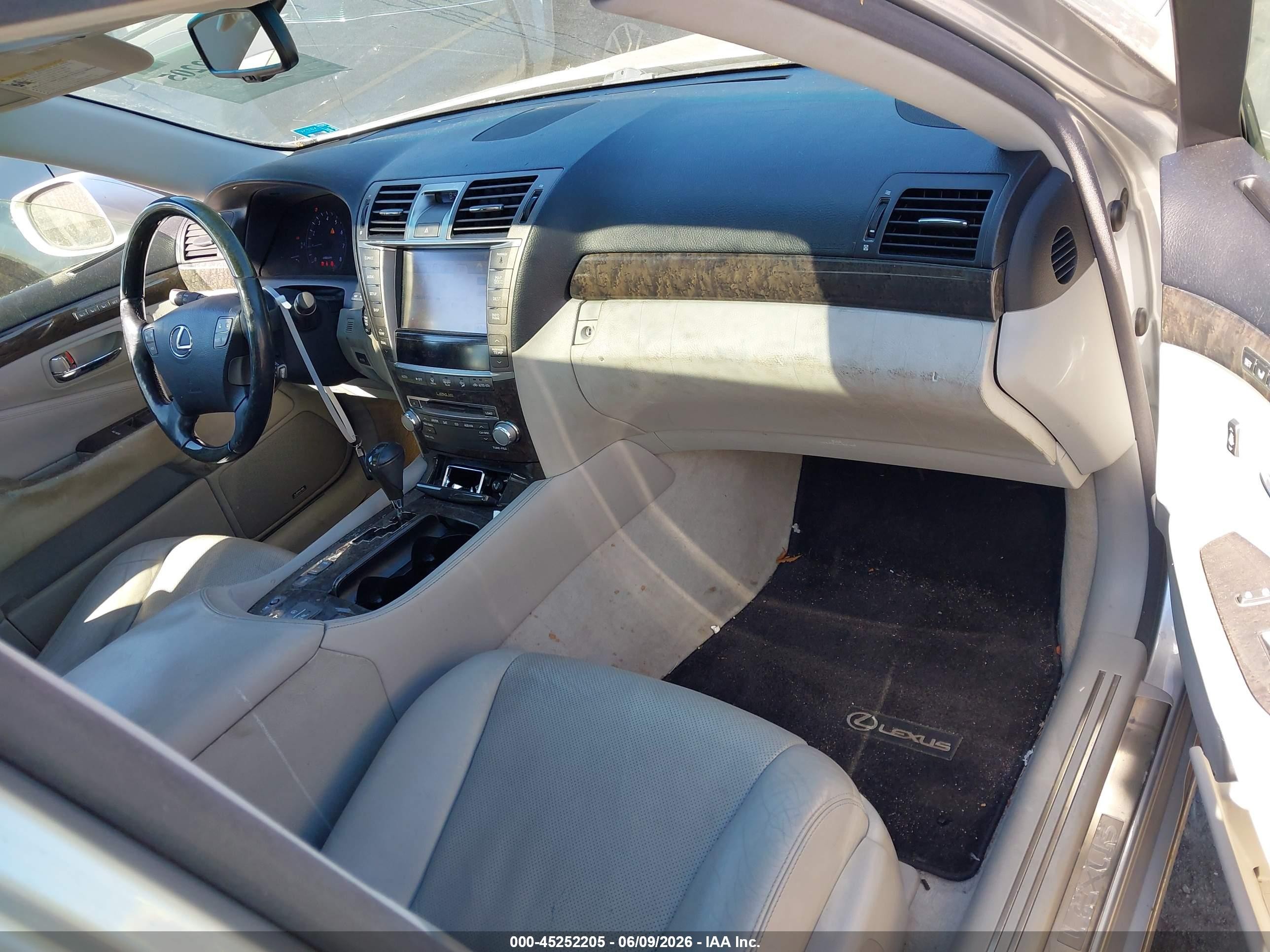 2012 Lexus Ls 460   Silver vin: JTHCL5EF7C5014255