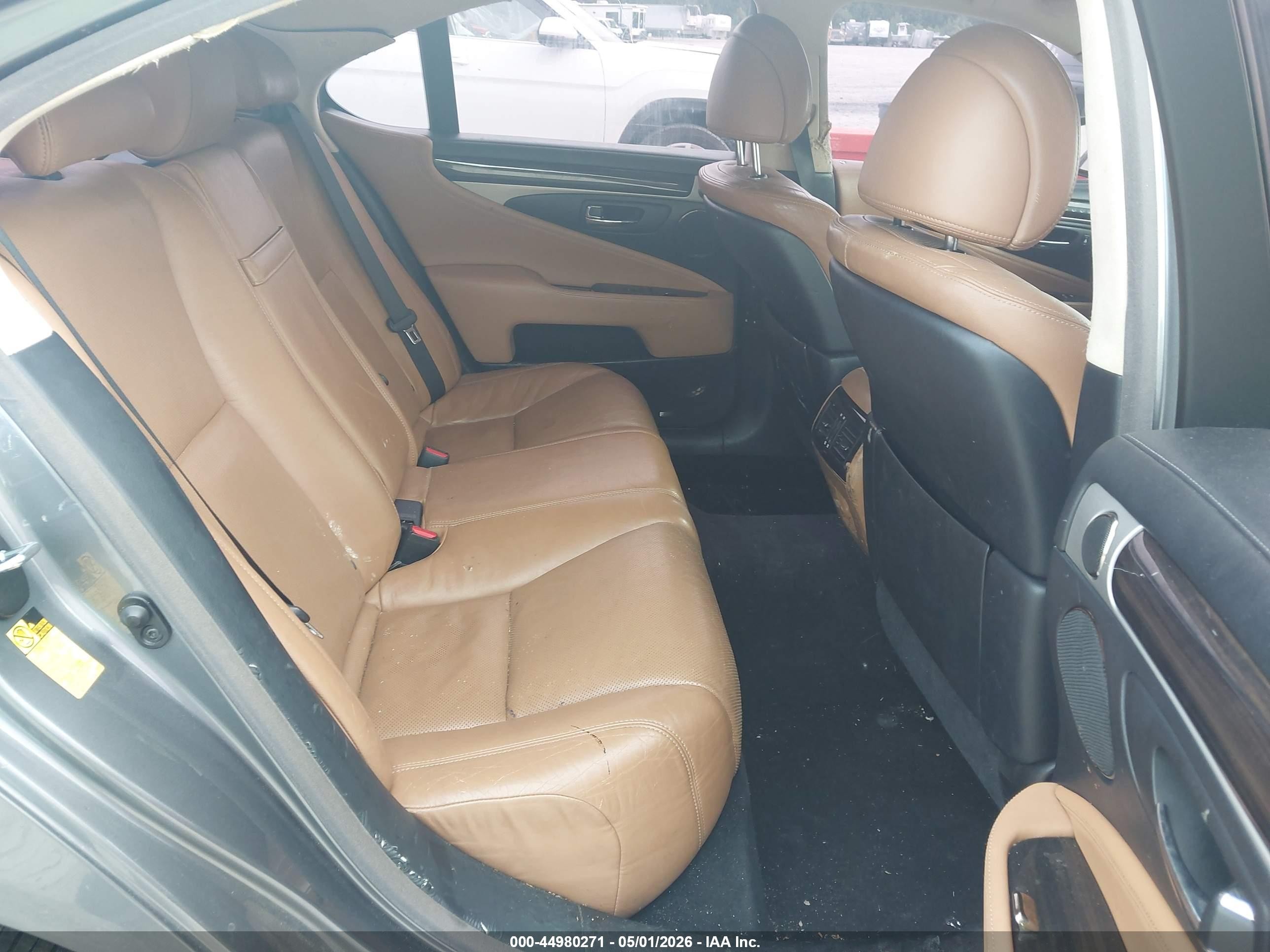 2013 Lexus Ls 460   Gray vin: JTHCL5EF7D5016170