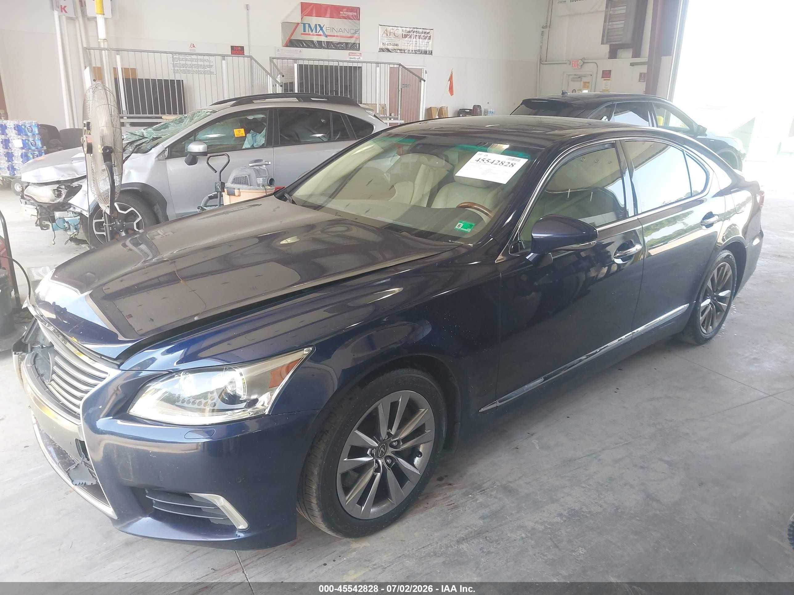 2013 Lexus Ls 460   Синий vin: JTHCL5EF7D5017514