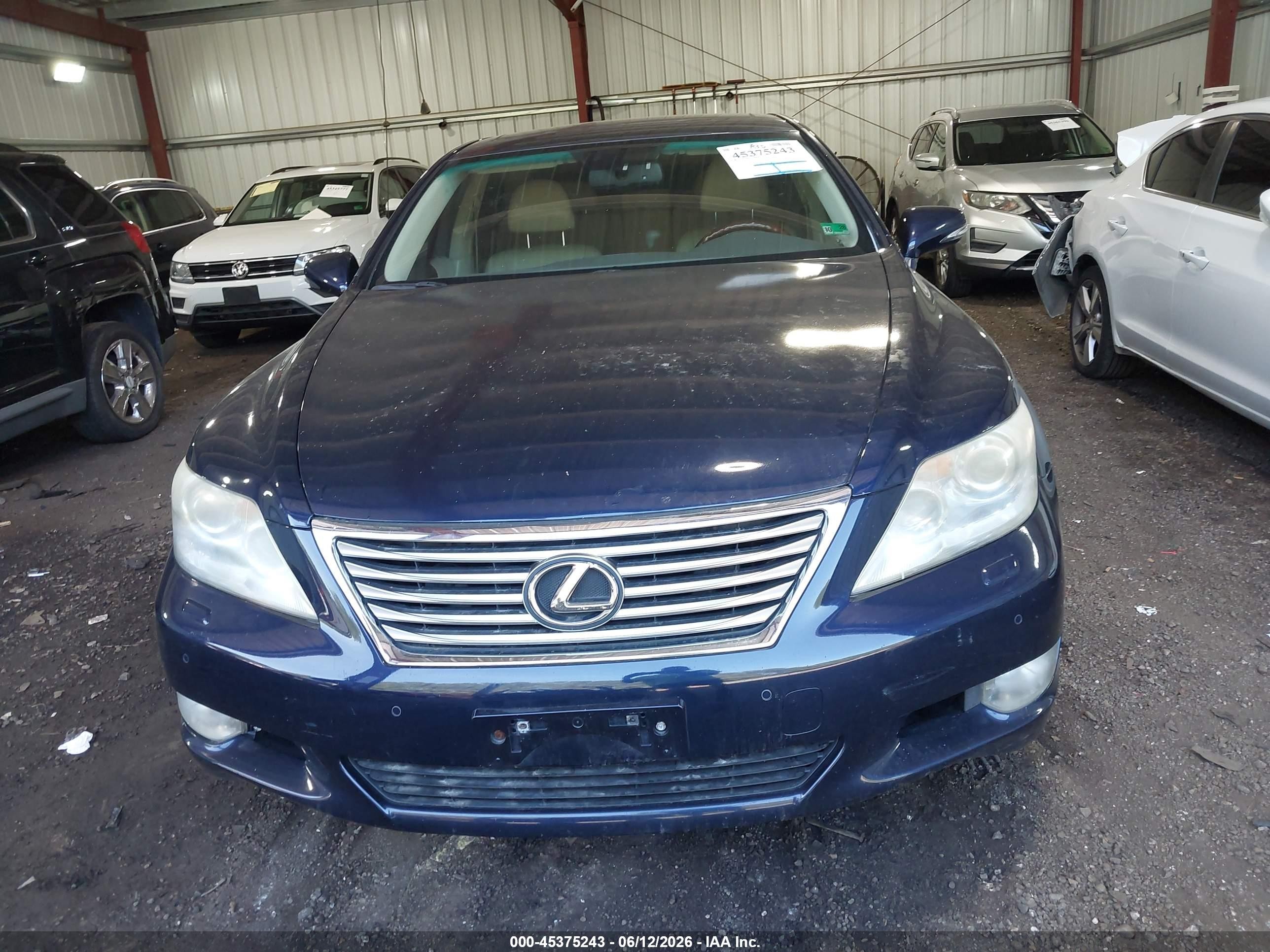 2010 Lexus Ls 460   Blue vin: JTHCL5EF8A5007862