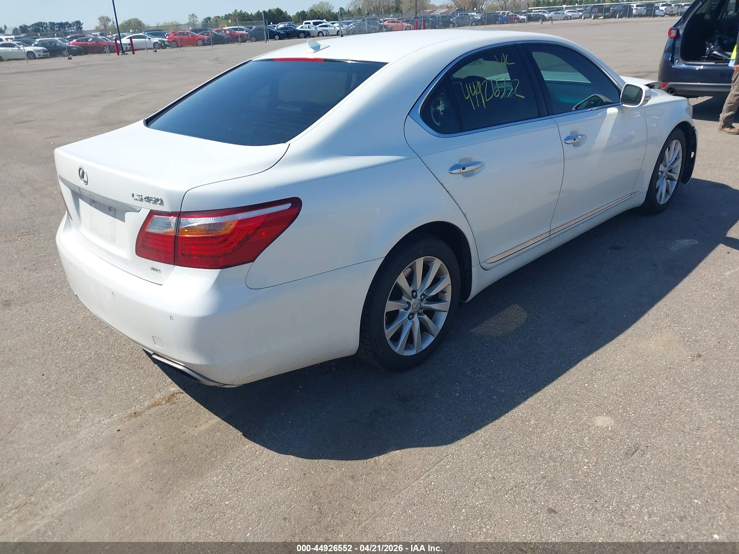 2011 Lexus Ls 460   White vin: JTHCL5EF8B5009208