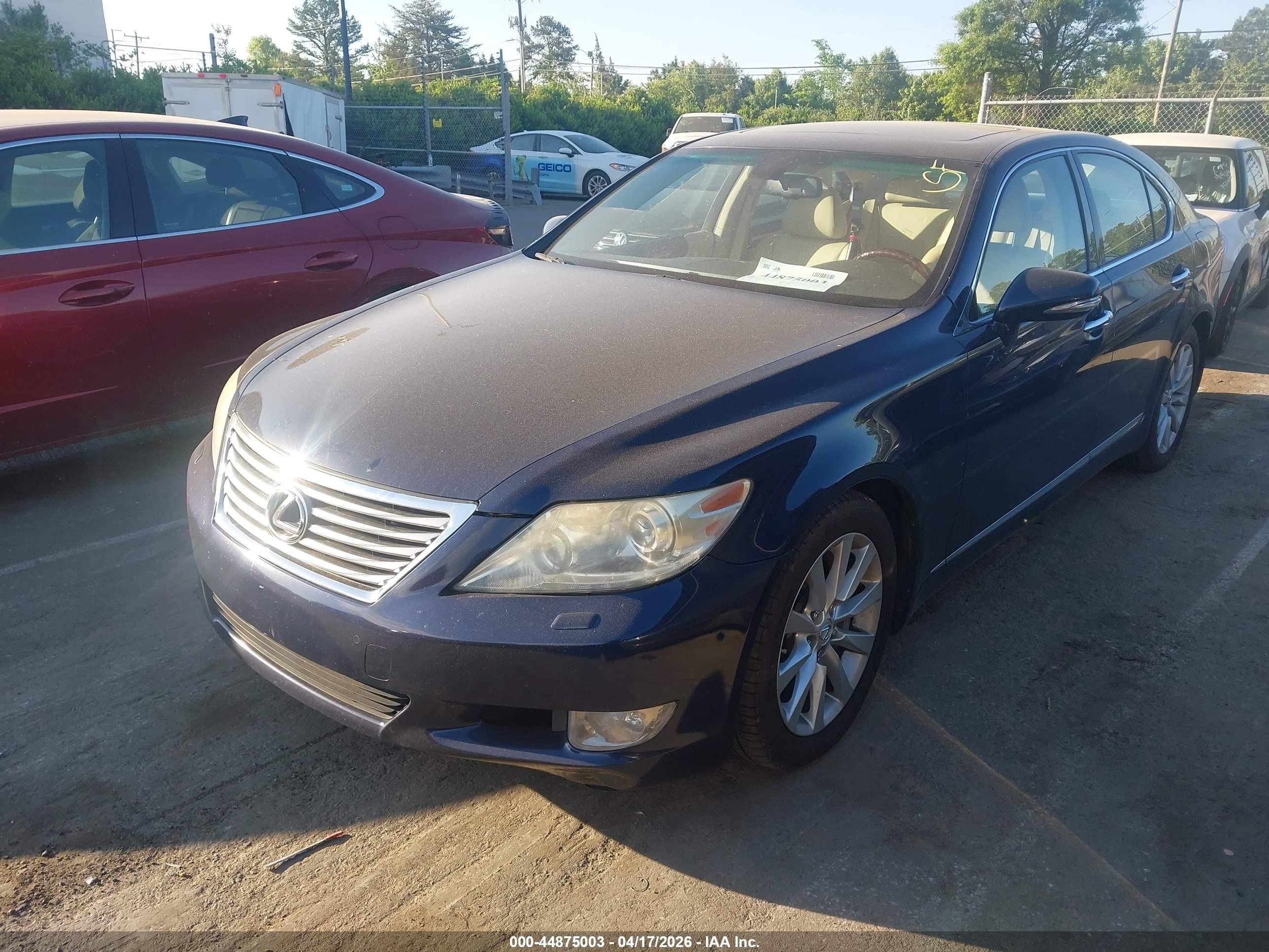 2011 Lexus Ls 460   Синий vin: JTHCL5EF8B5009595
