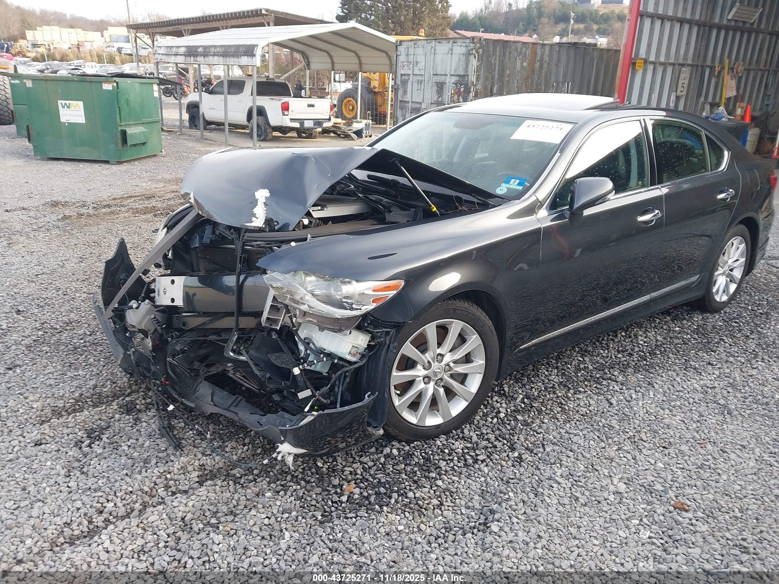 2011 Lexus Ls 460   Gray vin: JTHCL5EF8B5011721