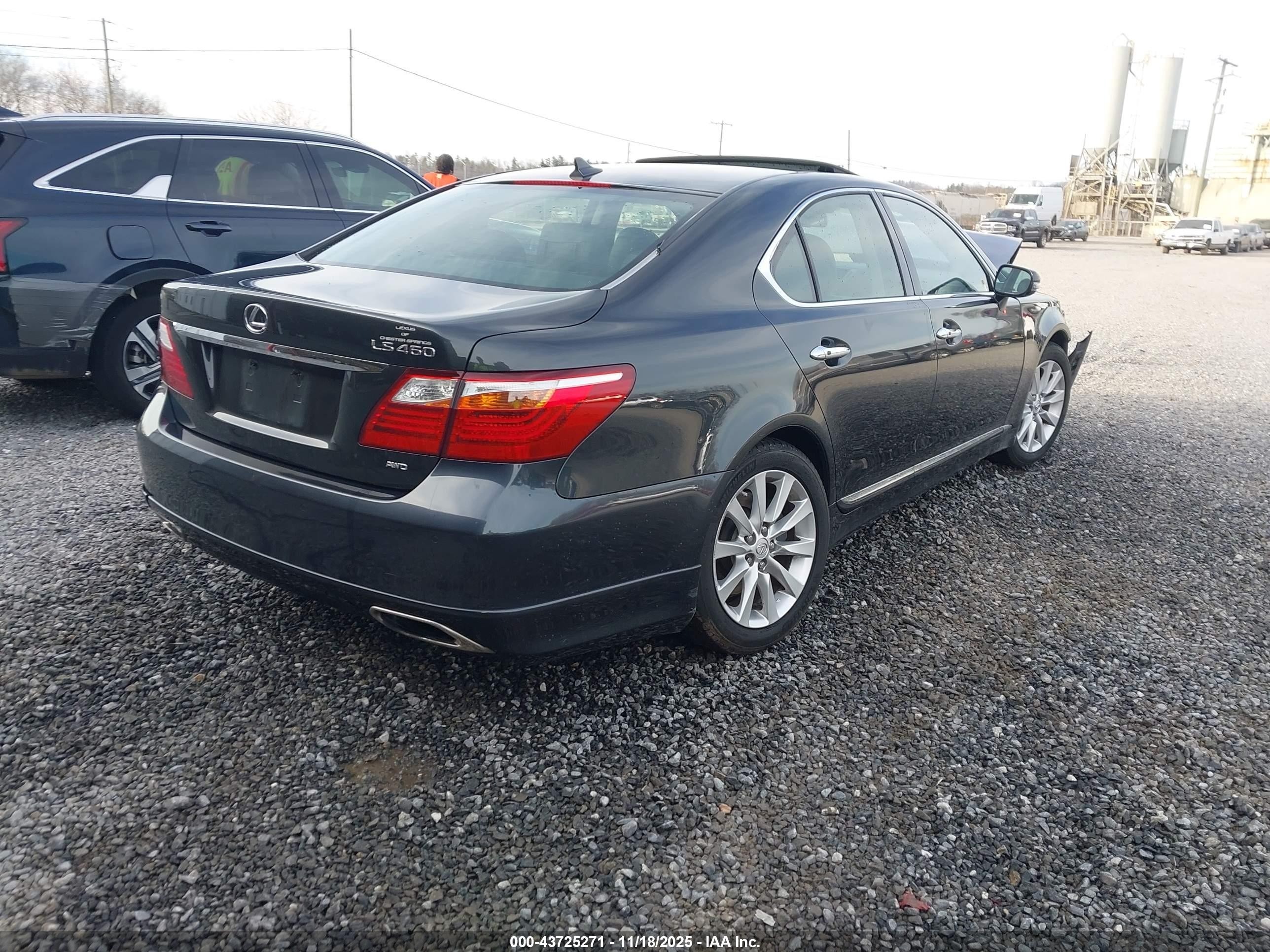 2011 Lexus Ls 460   Gray vin: JTHCL5EF8B5011721