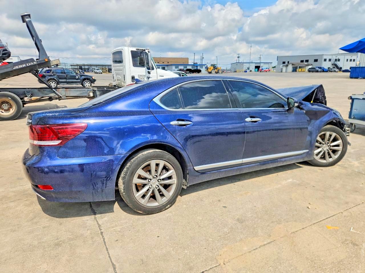 2013 Lexus Ls 460 Blue vin: JTHCL5EF8D5017571