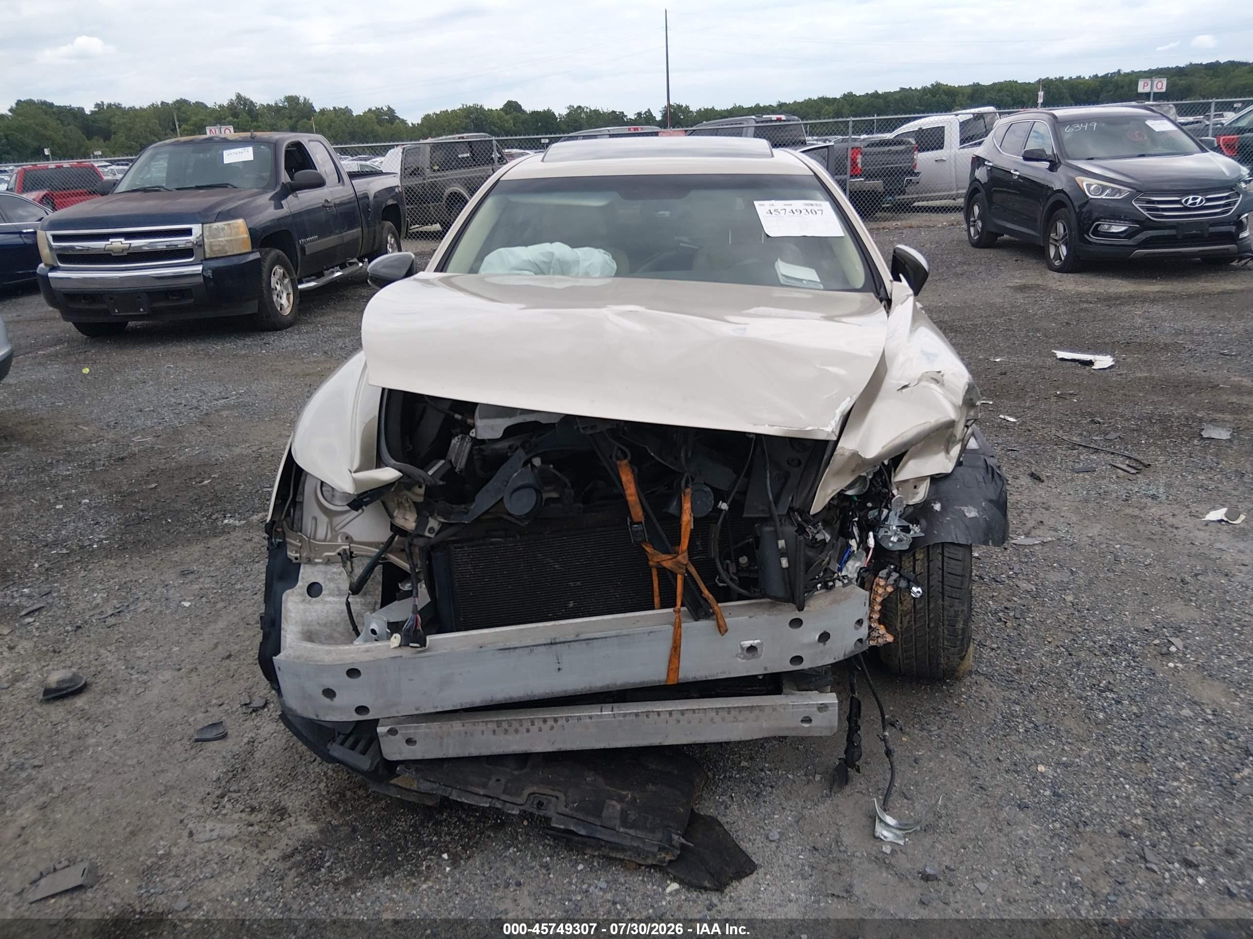 2015 Lexus Ls 460   Champagne vin: JTHCL5EF8F5023566