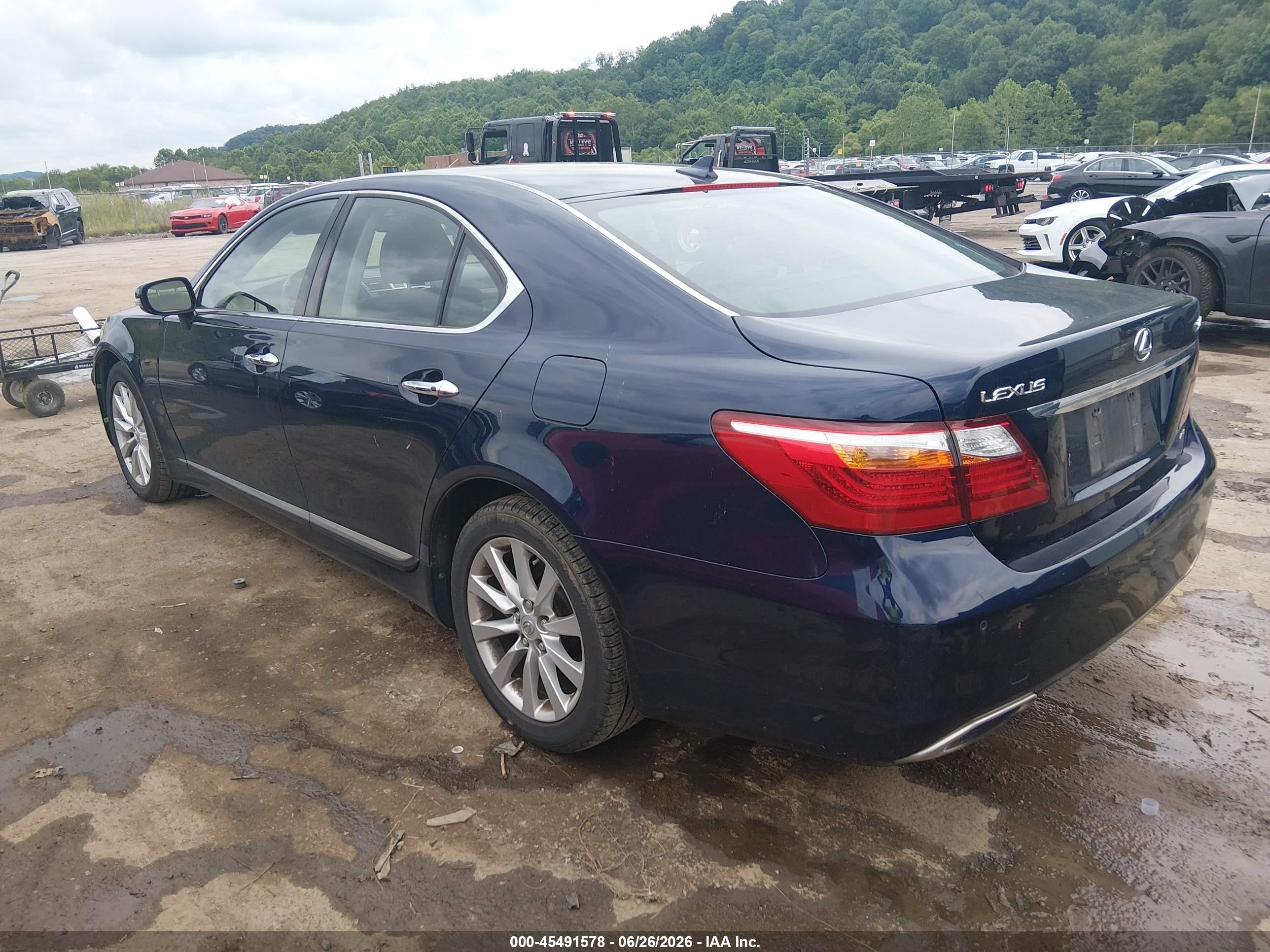 2010 Lexus Ls 460   Синий vin: JTHCL5EF9A5005683