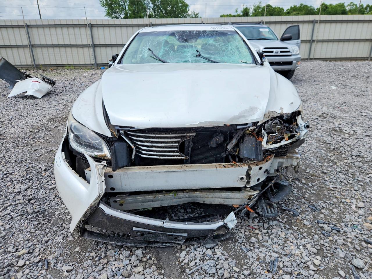 2013 Lexus Ls 460 White vin: JTHCL5EF9D5018423