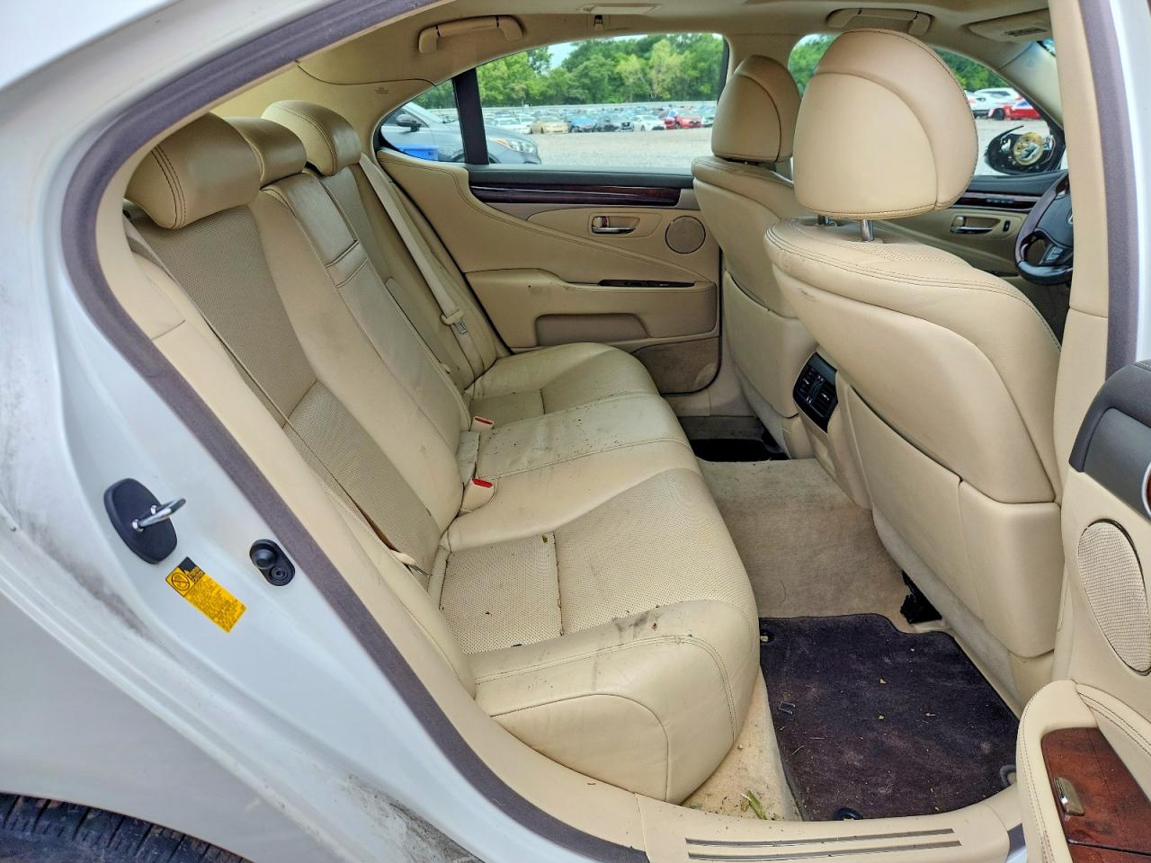 2013 Lexus Ls 460 White vin: JTHCL5EF9D5018423