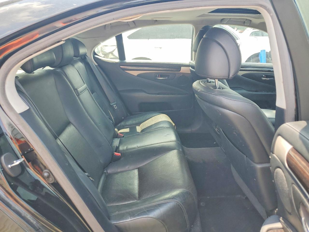 2014 Lexus Ls 460 Черный vin: JTHCL5EF9E5022618