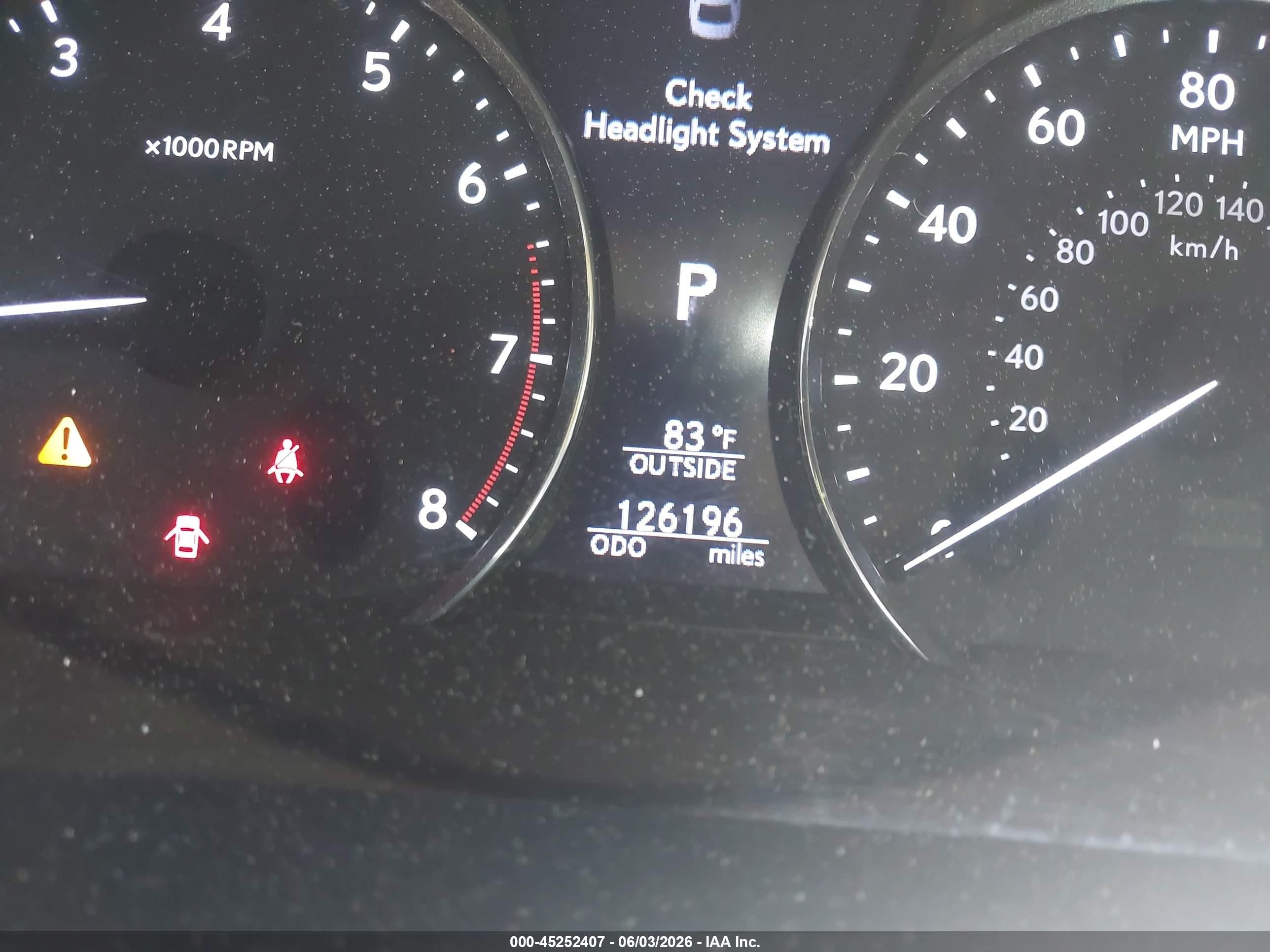 2015 Lexus Ls 460   White vin: JTHCL5EF9F5024810