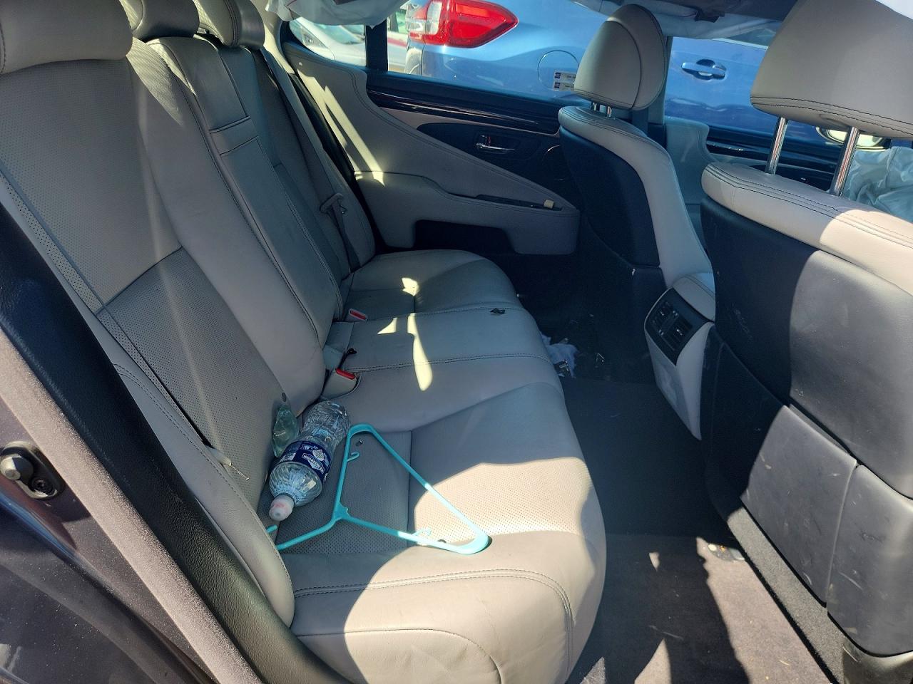2015 Lexus Ls 460 Серый vin: JTHCL5EF9F5024922