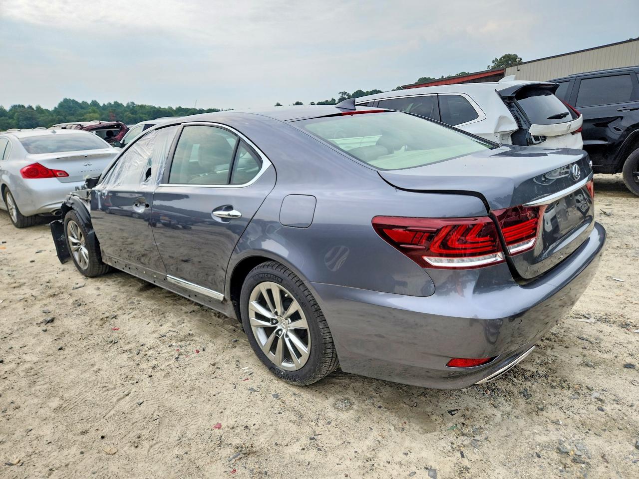 2015 Lexus Ls 460 Charcoal vin: JTHCL5EF9F5025343