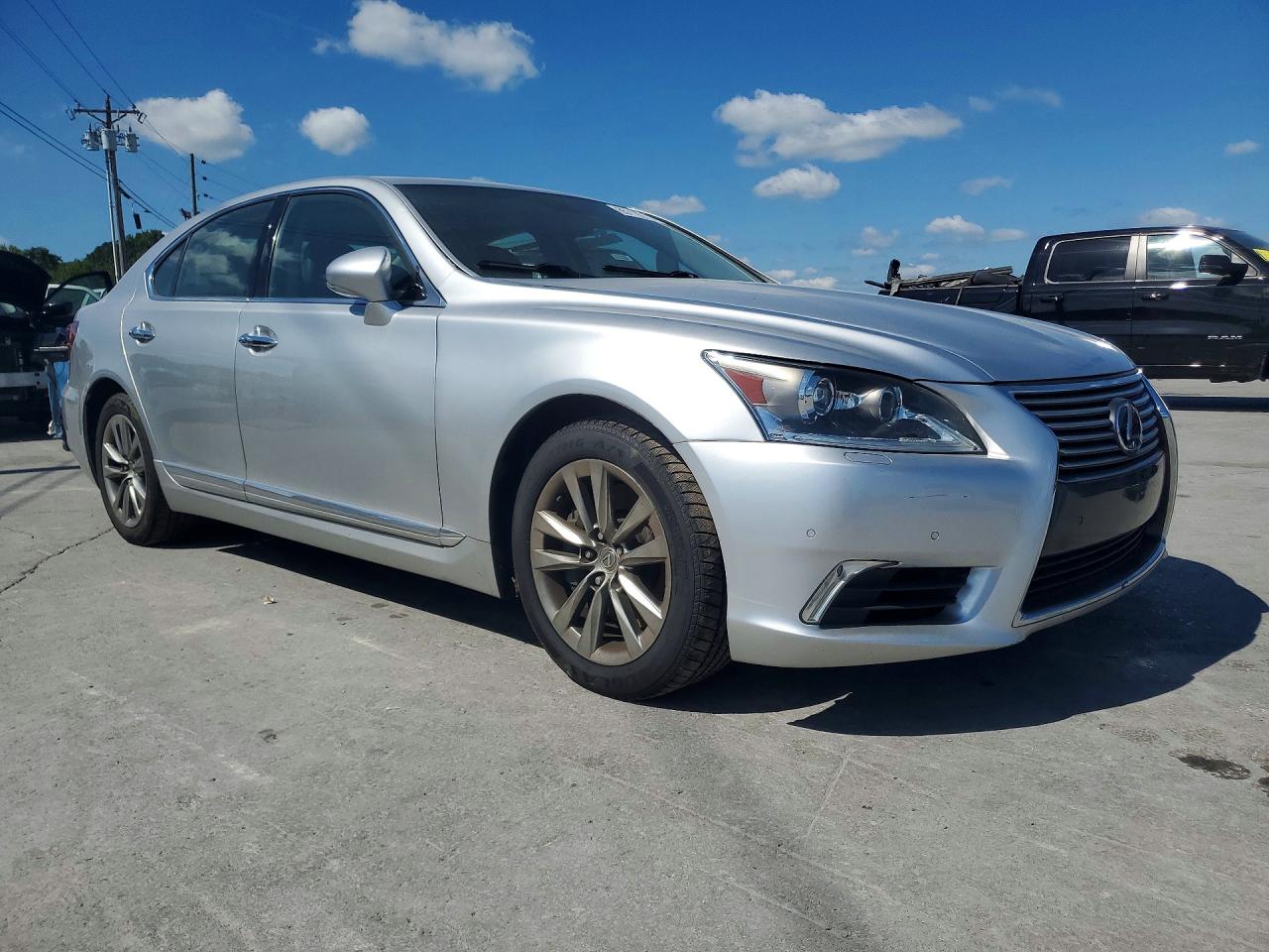 2014 Lexus Ls 460 Silver vin: JTHCL5EFXE5022496