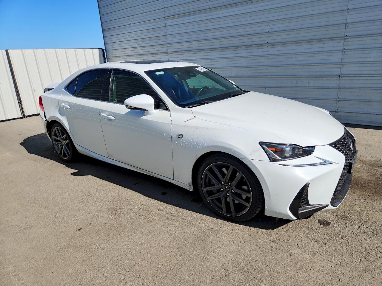 2017 Lexus Is 300 White vin: JTHCM1D21H5022928