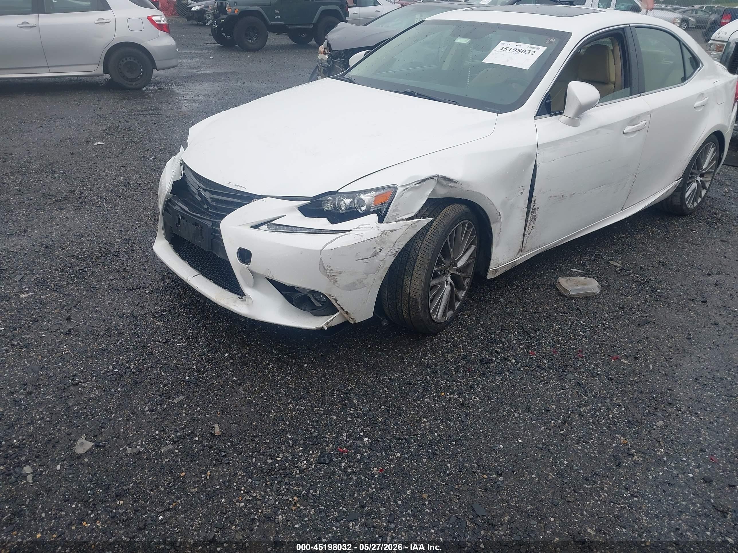 2016 Lexus Is 300 White vin: JTHCM1D22G5006963