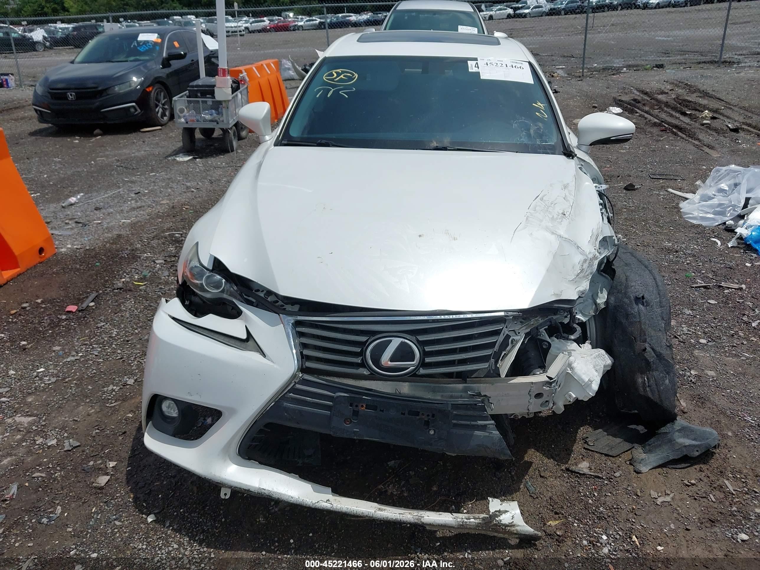 2016 Lexus Is 300 White vin: JTHCM1D24G5003305
