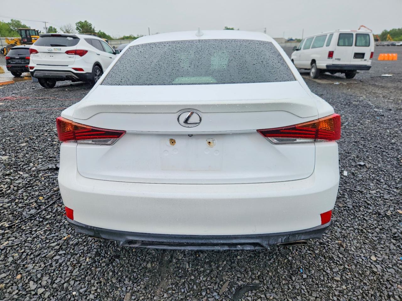 2017 Lexus Is 300 White vin: JTHCM1D27H5018740