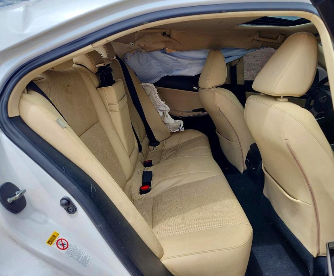 2016 Lexus Is 300 Белый vin: JTHCM1D2XG5009500