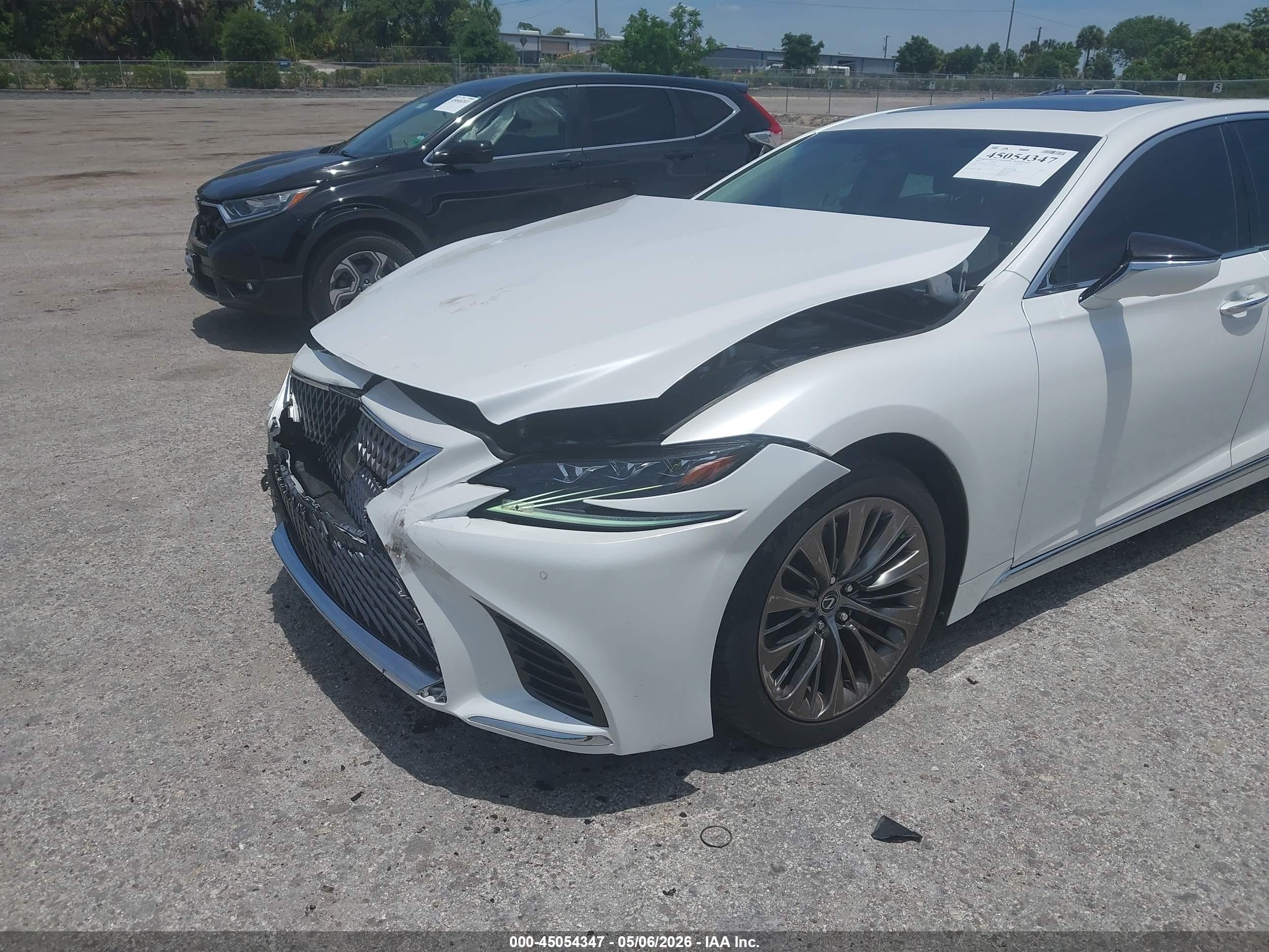2020 Lexus Ls 500 White vin: JTHD51FF1L5013026