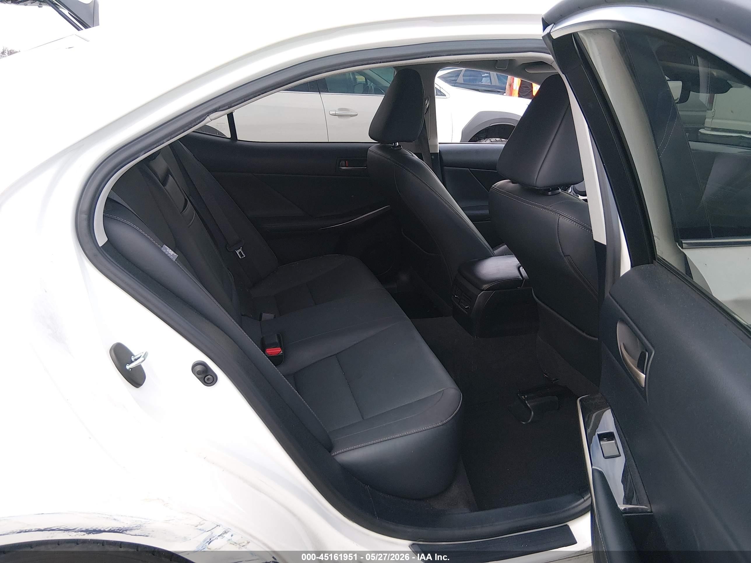 2020 Lexus Is 300 White vin: JTHDA1D22L5107315