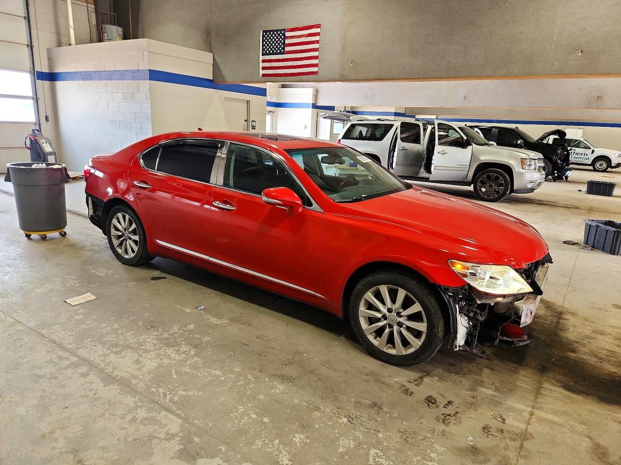 2010 Lexus Ls 460l Red vin: JTHDL5EF0A5002773