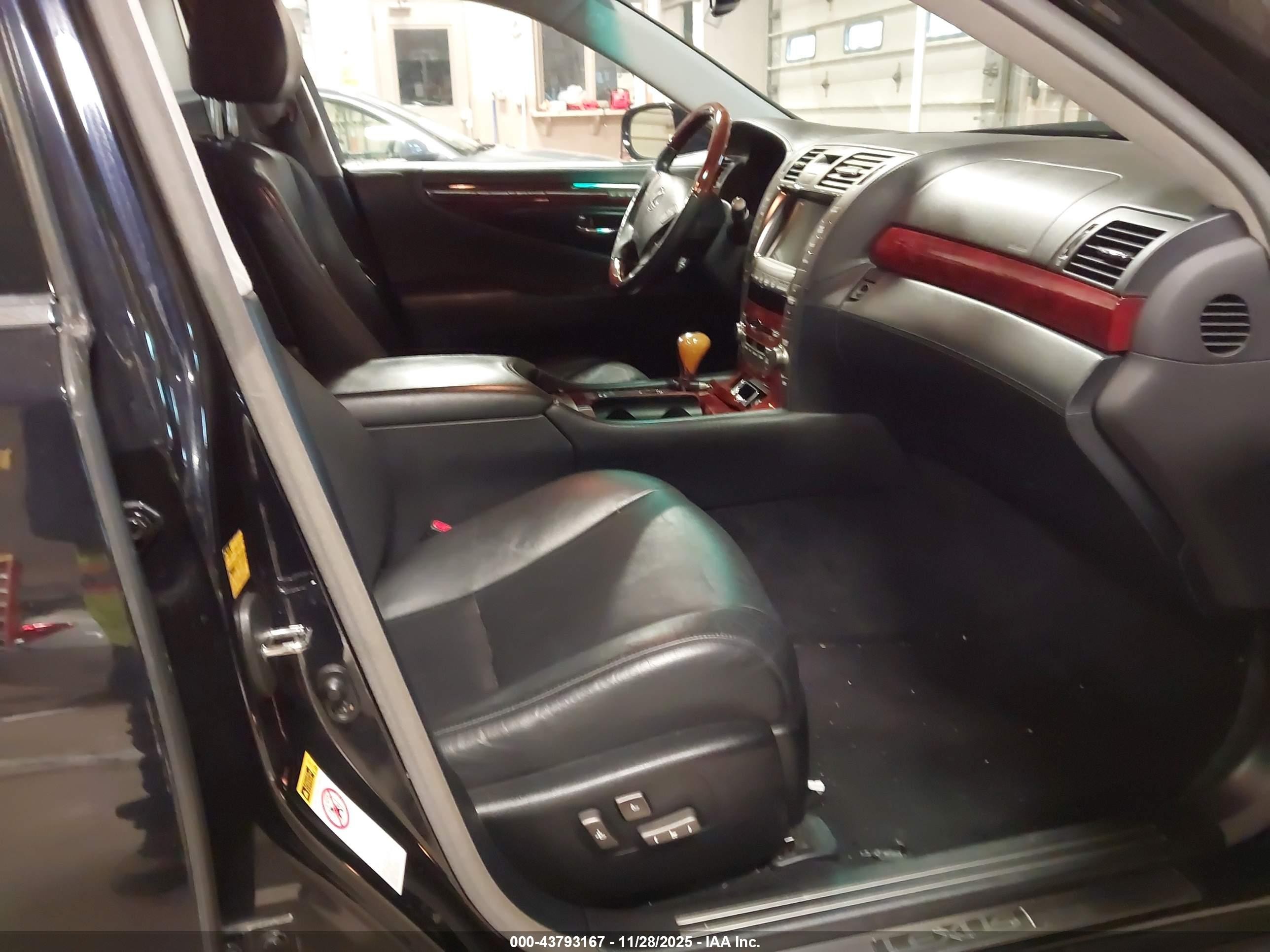 2008 Lexus Ls 600h   Черный vin: JTHDU46F085005043