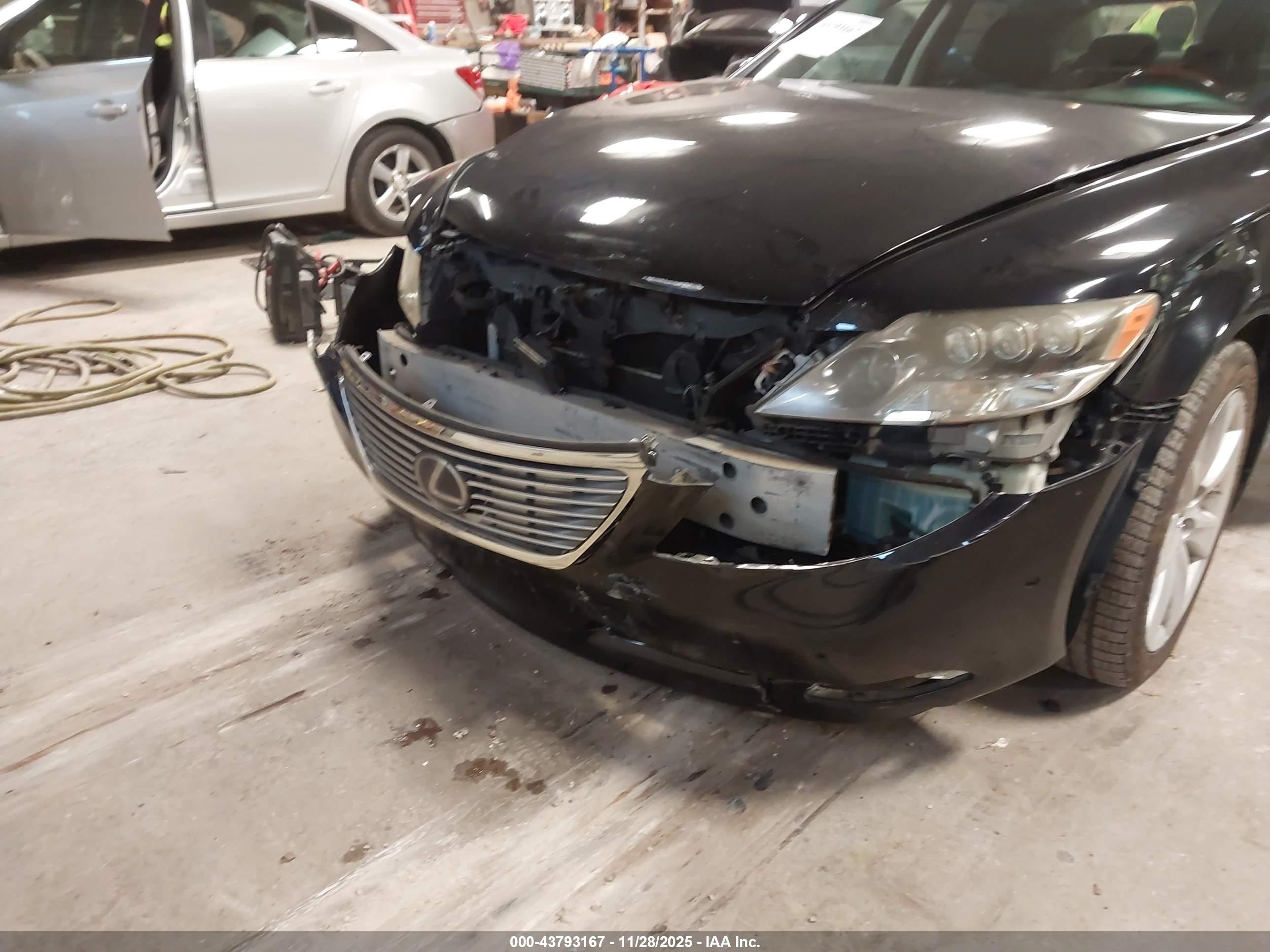 2008 Lexus Ls 600h   Черный vin: JTHDU46F085005043