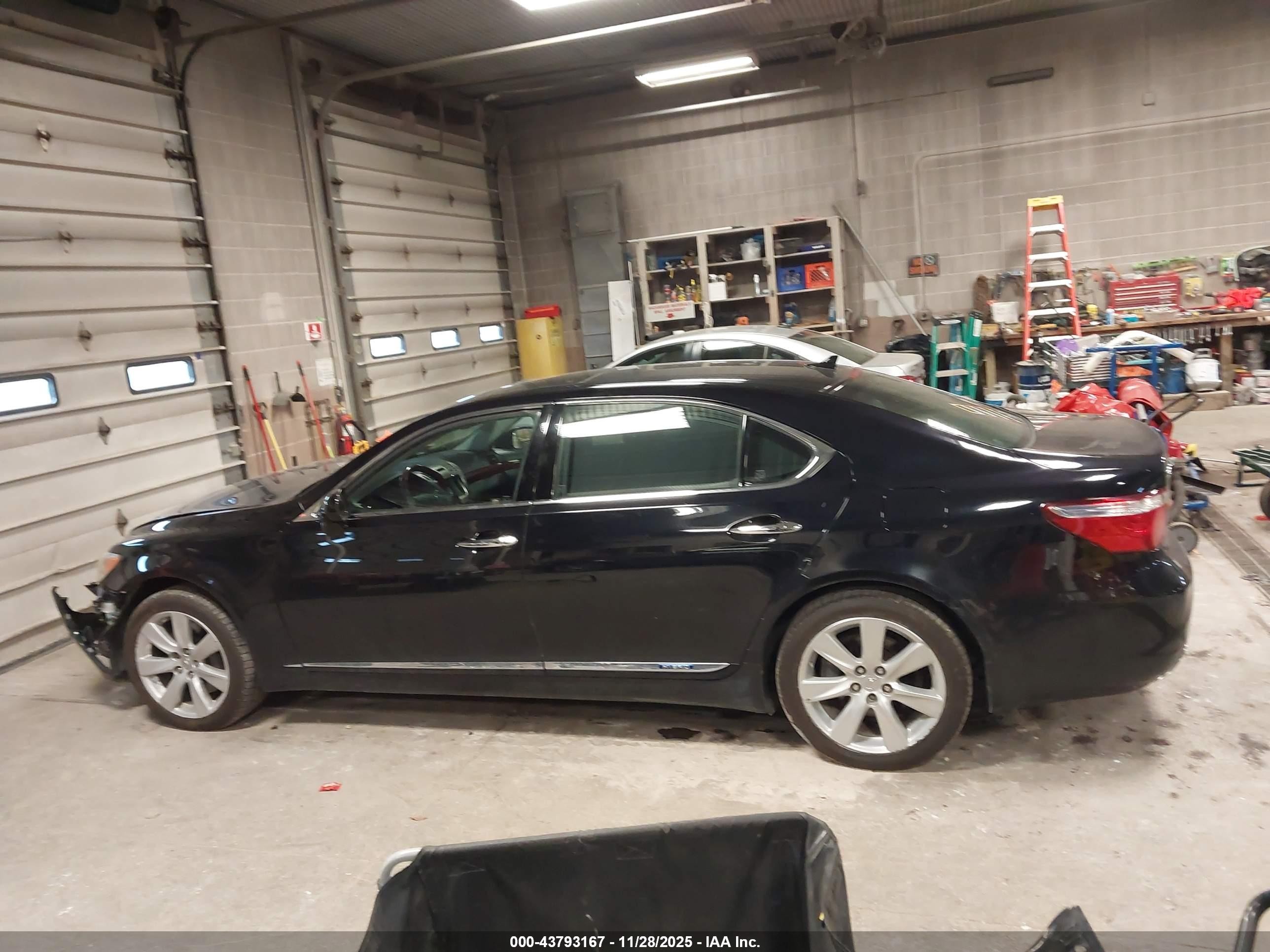 2008 Lexus Ls 600h   Черный vin: JTHDU46F085005043