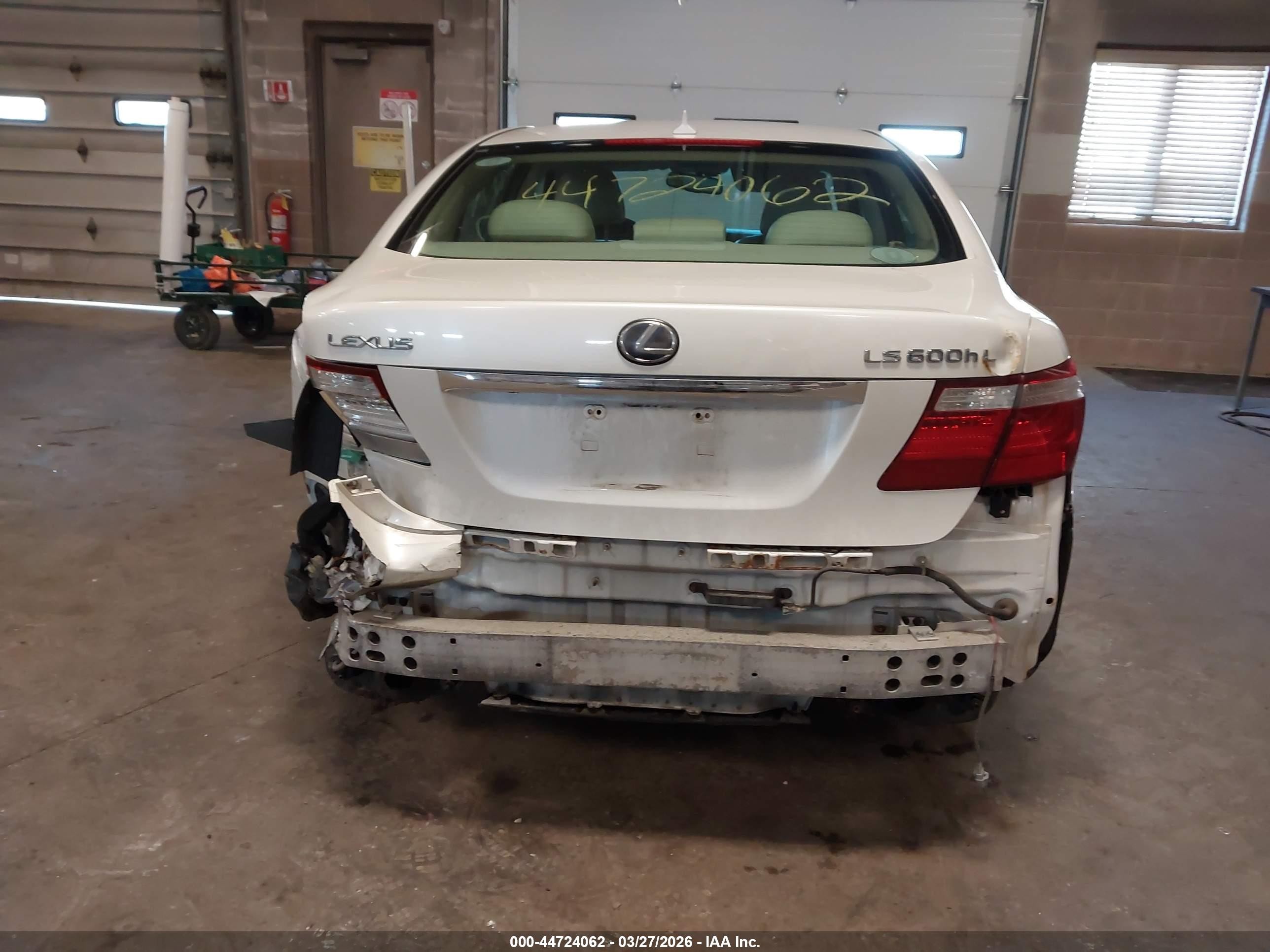 2008 Lexus Ls 600h   Белый vin: JTHDU46F085007214