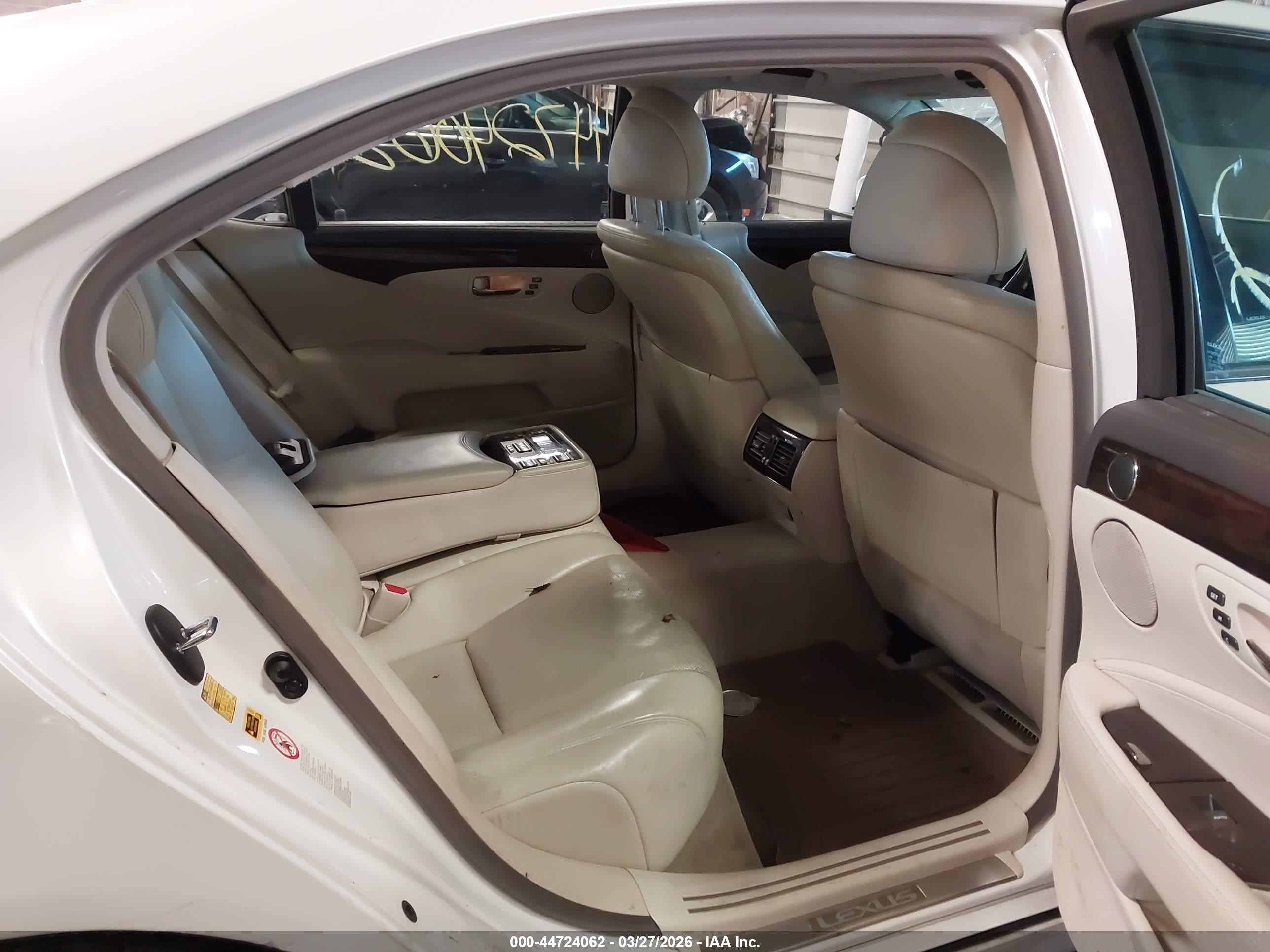 2008 Lexus Ls 600h   Белый vin: JTHDU46F085007214