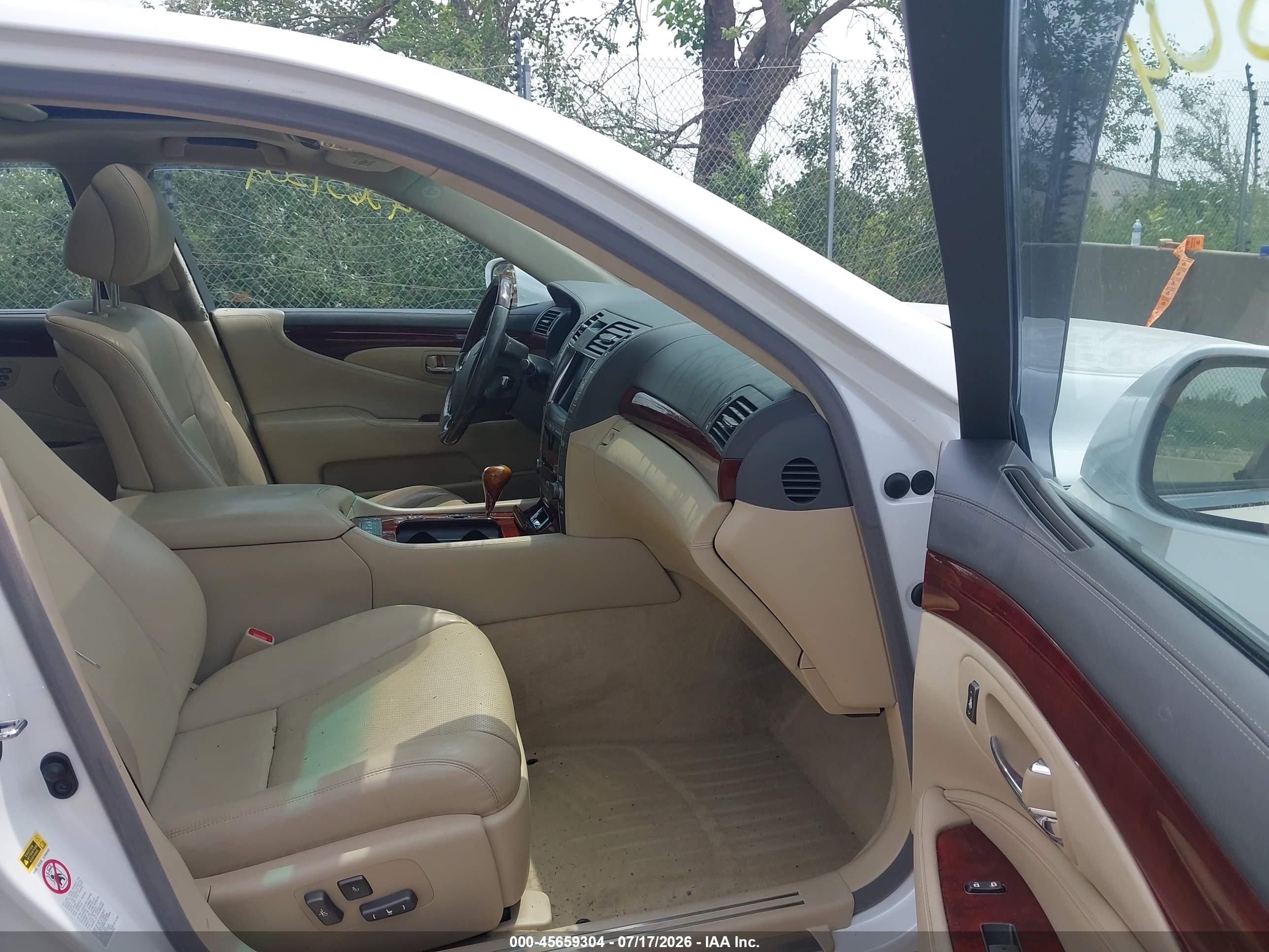 2008 Lexus Ls 600h   Белый vin: JTHDU46F285004931