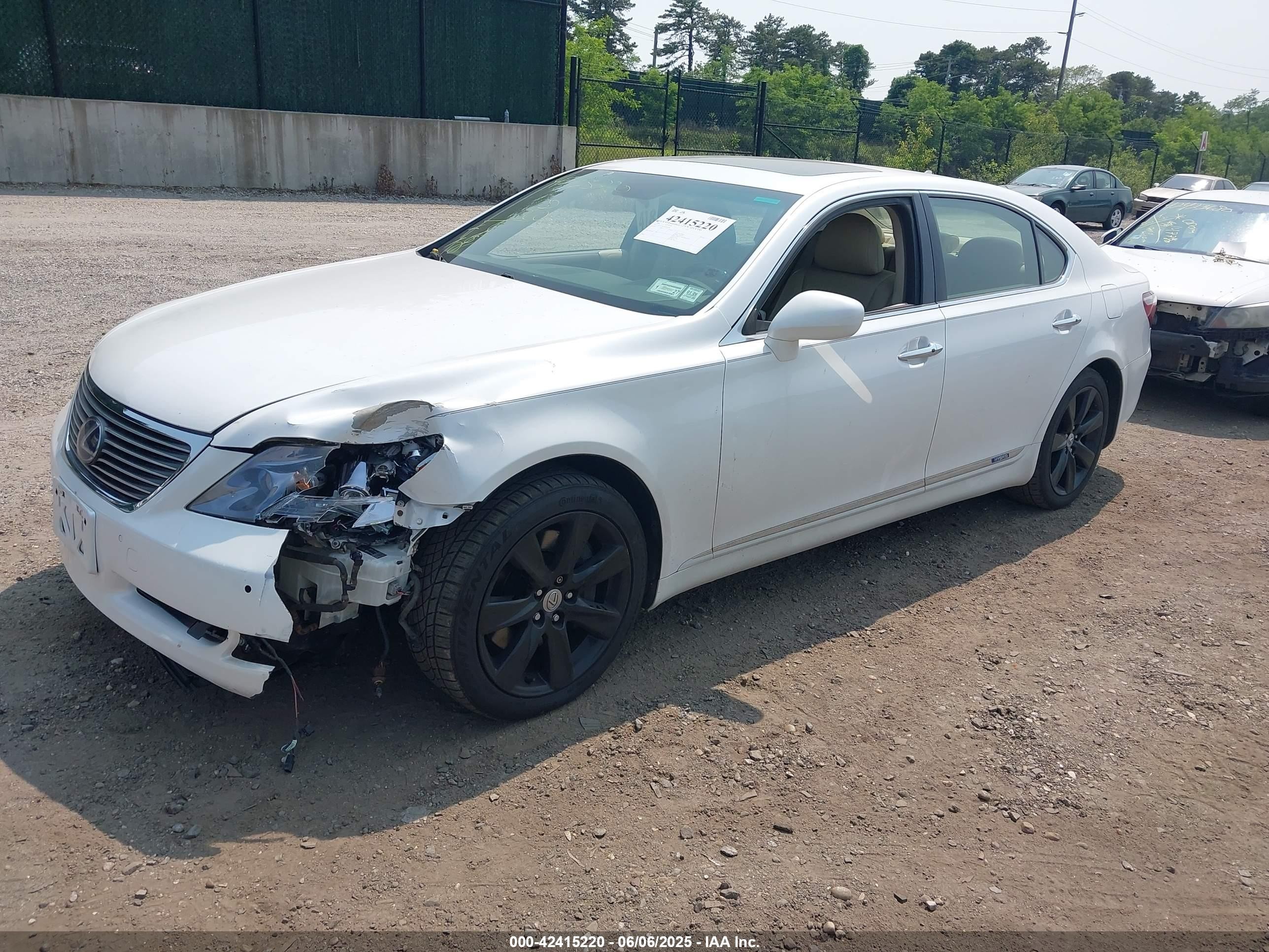 2008 Lexus Ls 600h   White vin: JTHDU46F385005344