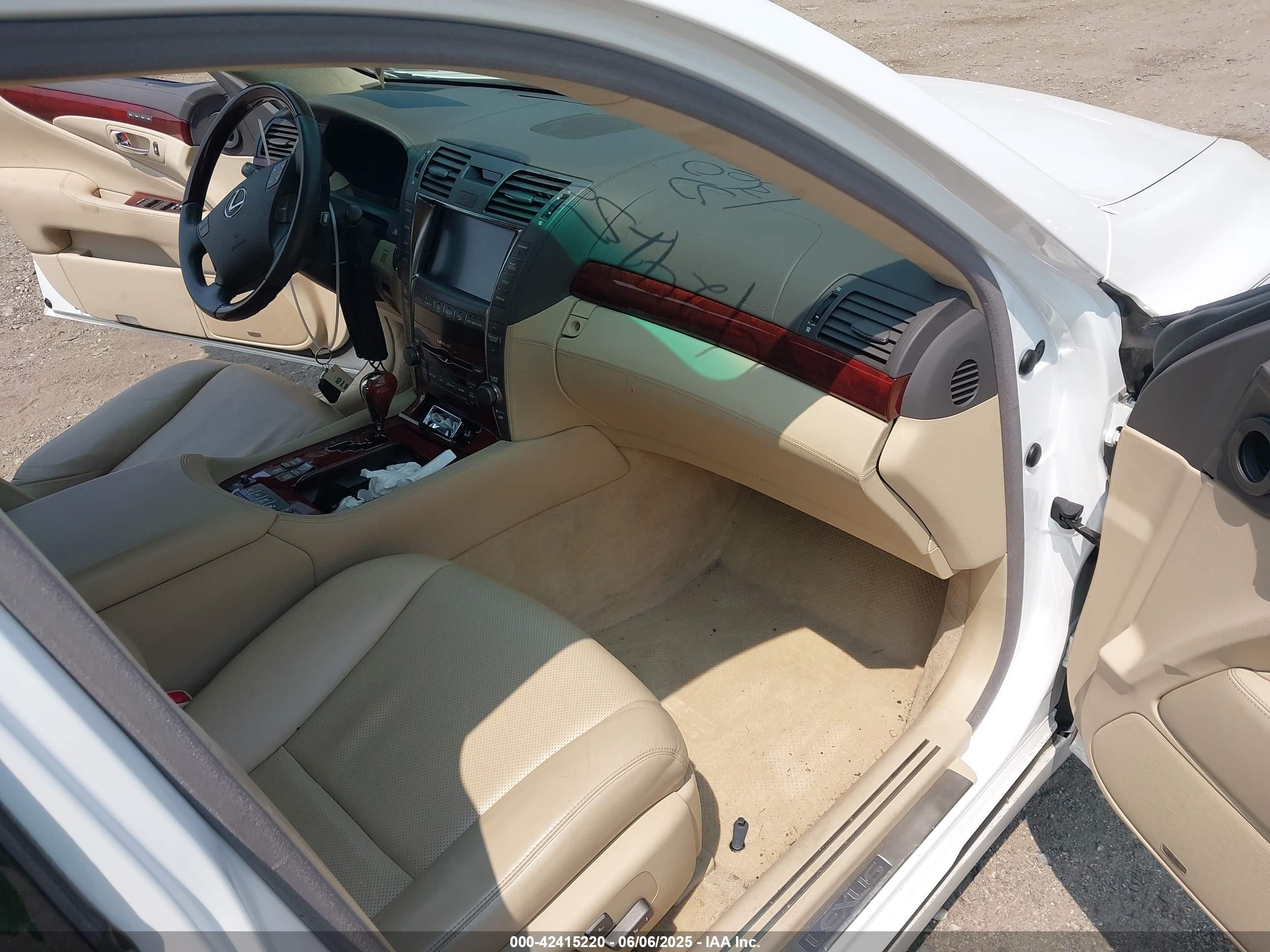 2008 Lexus Ls 600h   White vin: JTHDU46F385005344