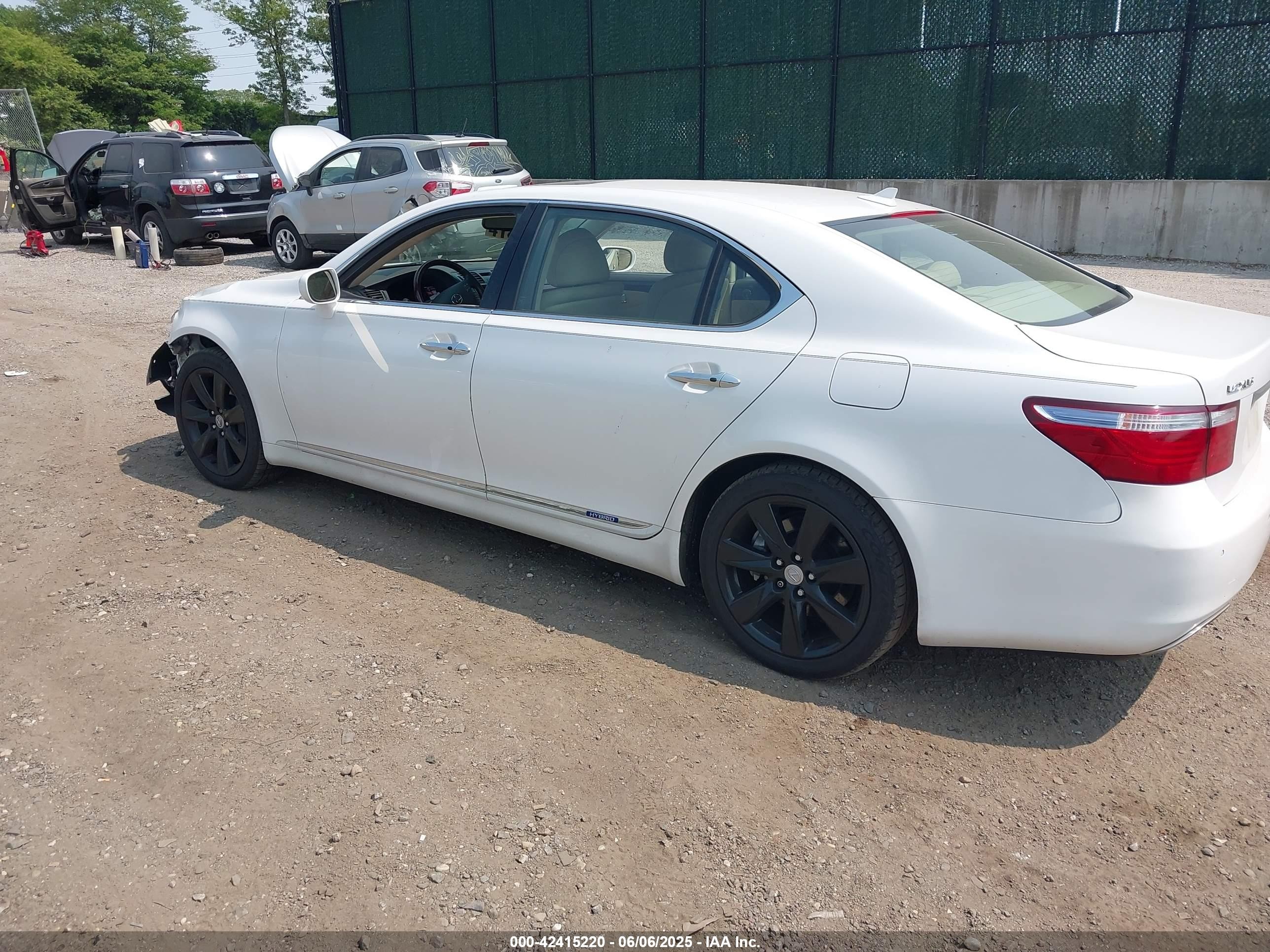 2008 Lexus Ls 600h   White vin: JTHDU46F385005344