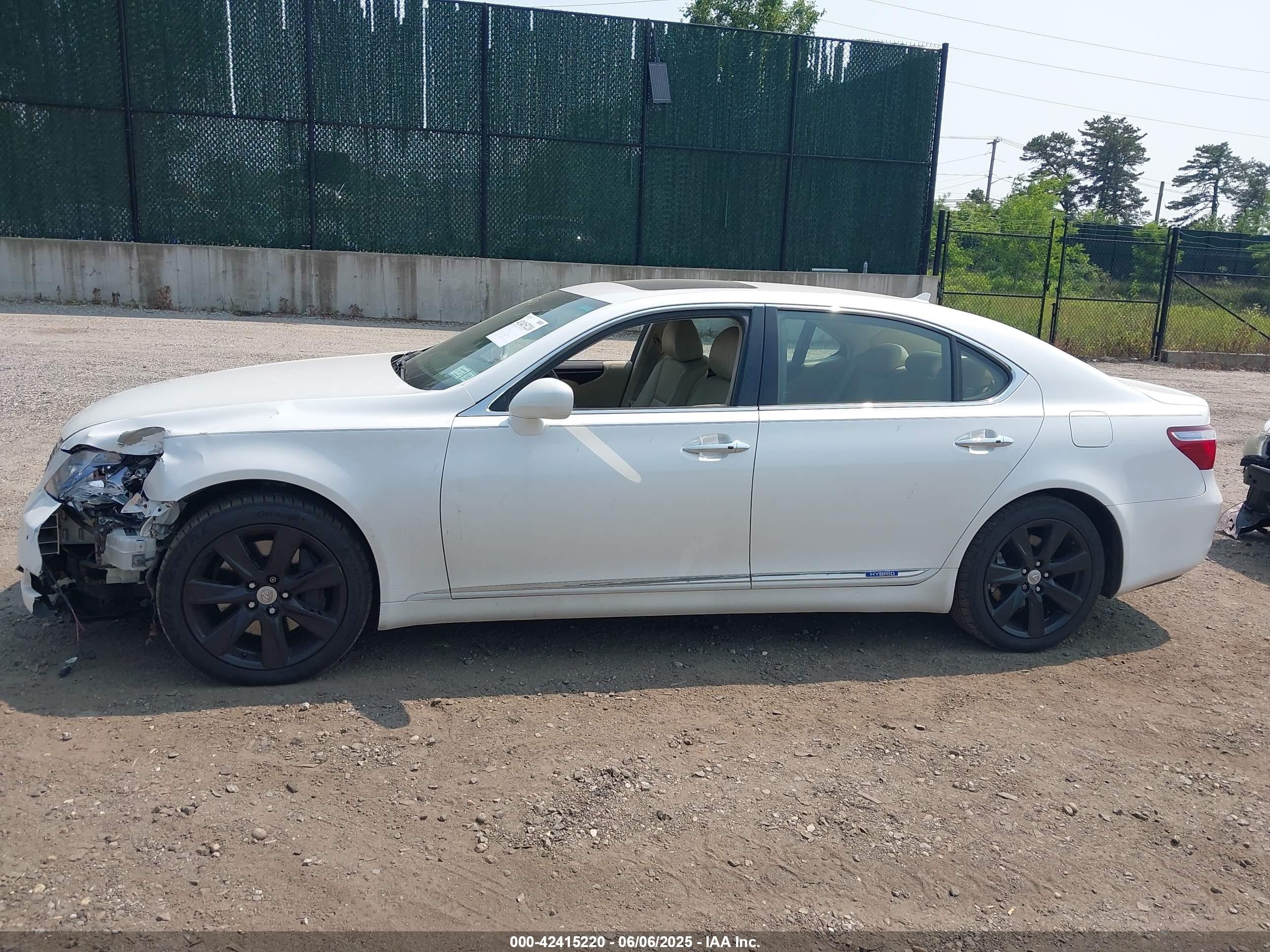 2008 Lexus Ls 600h   White vin: JTHDU46F385005344