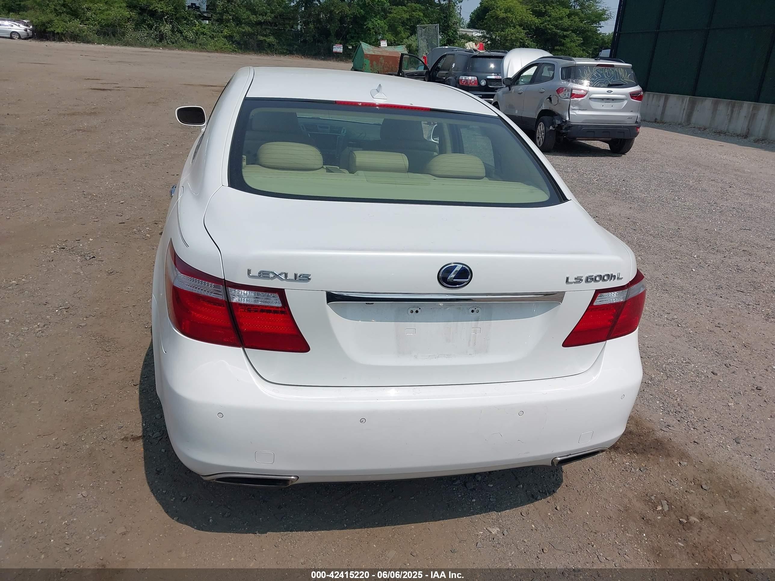 2008 Lexus Ls 600h   White vin: JTHDU46F385005344
