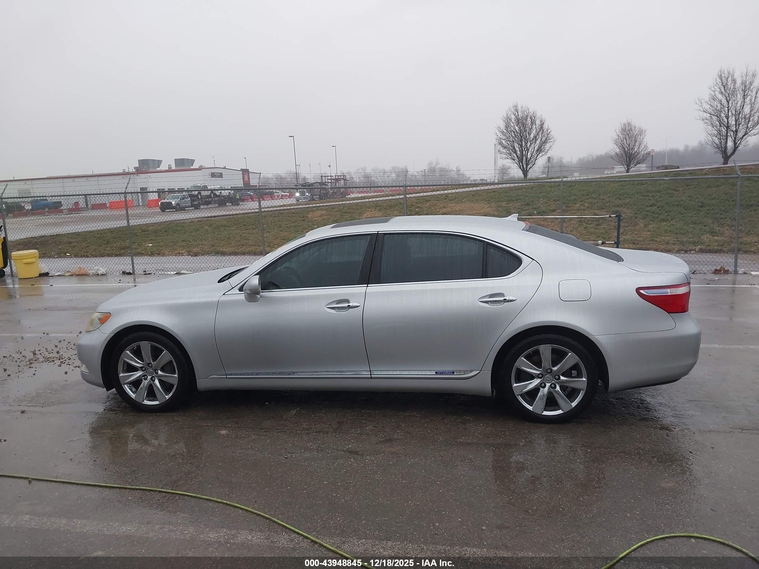 2008 Lexus Ls 600h   Silver vin: JTHDU46F985009463
