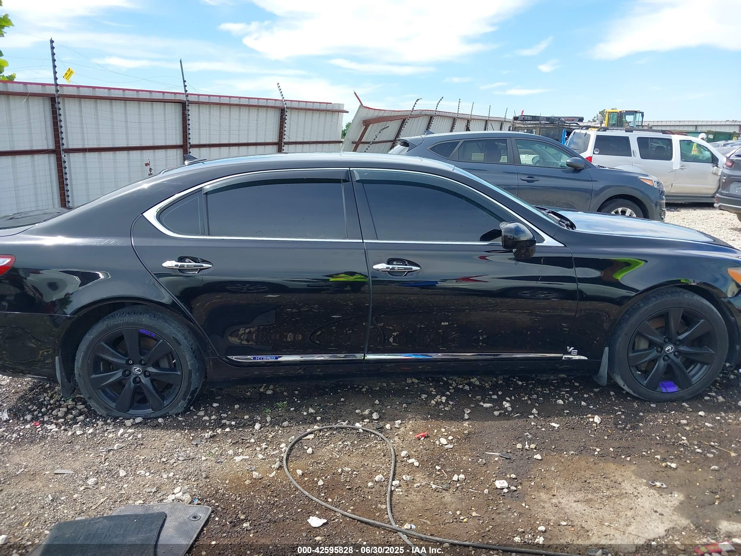 2008 Lexus Ls 600h   Black vin: JTHDU46FX85001632