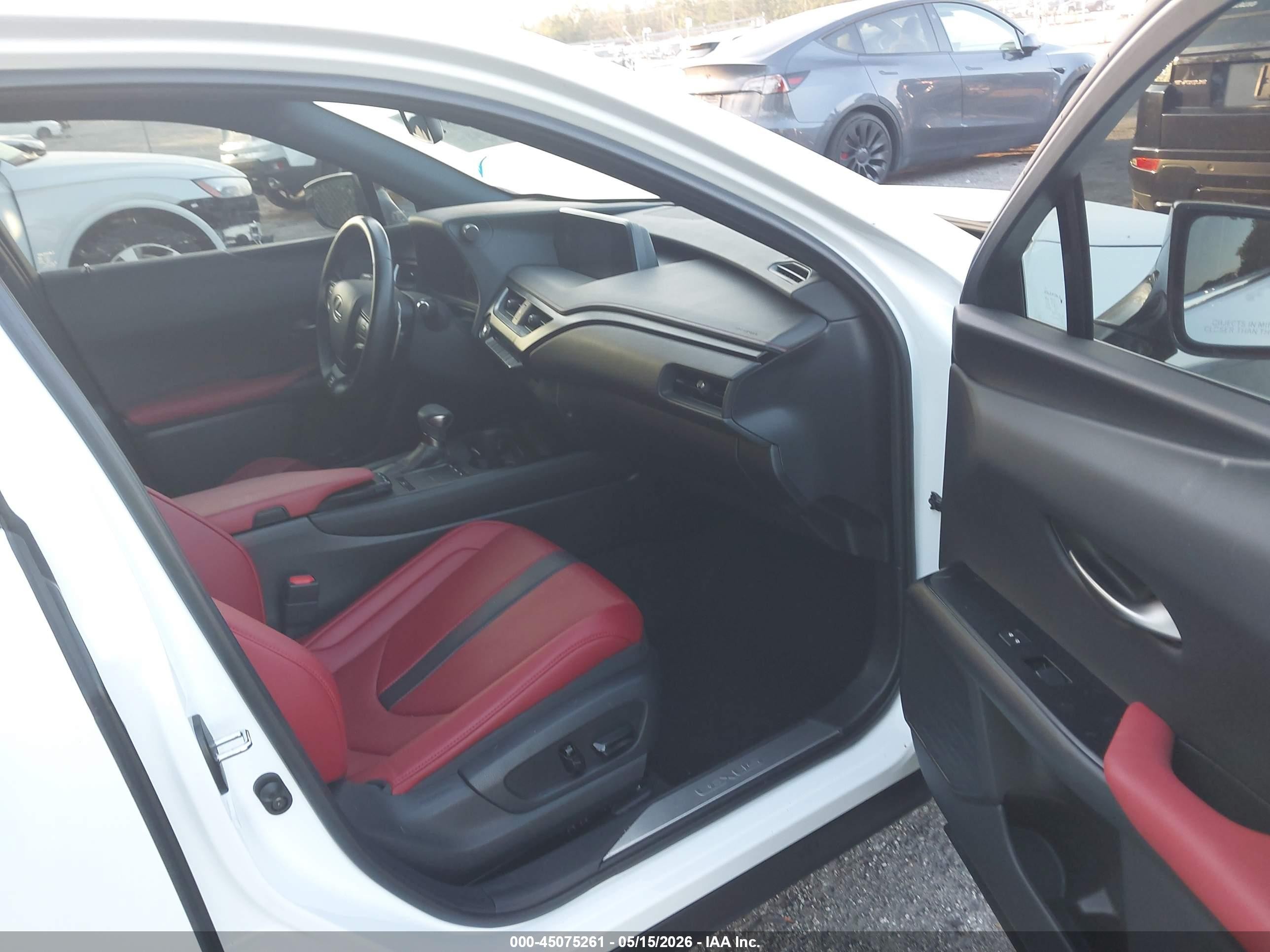 2021 Lexus Ux 200 F Sport White vin: JTHE3JBH8M2041460
