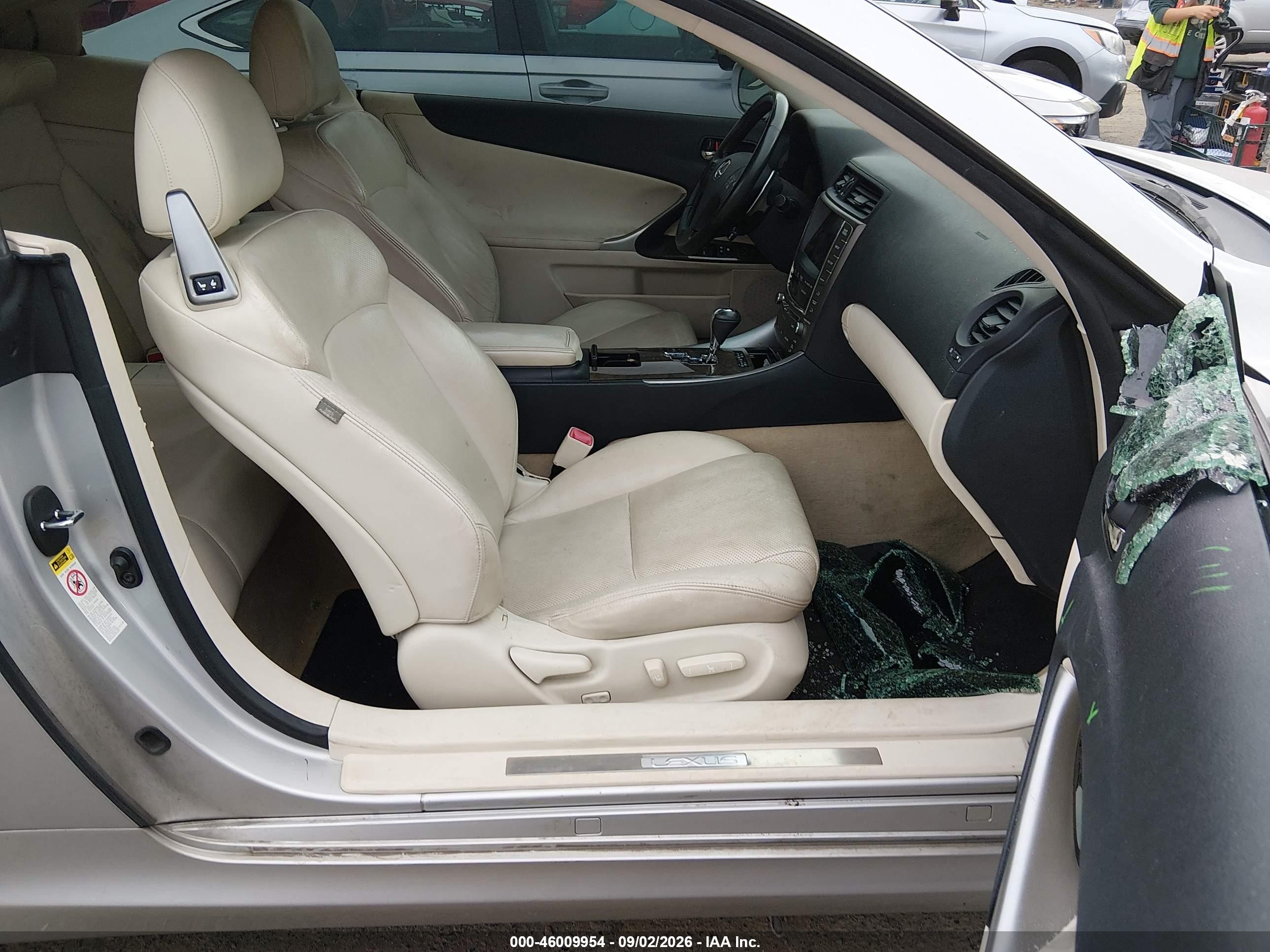 2010 Lexus Is 350c Silver vin: JTHFE2C20A2501639